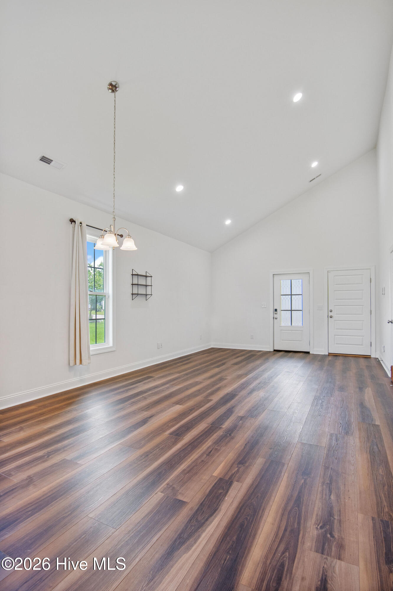 211 Deer Haven Drive Property Photo 8