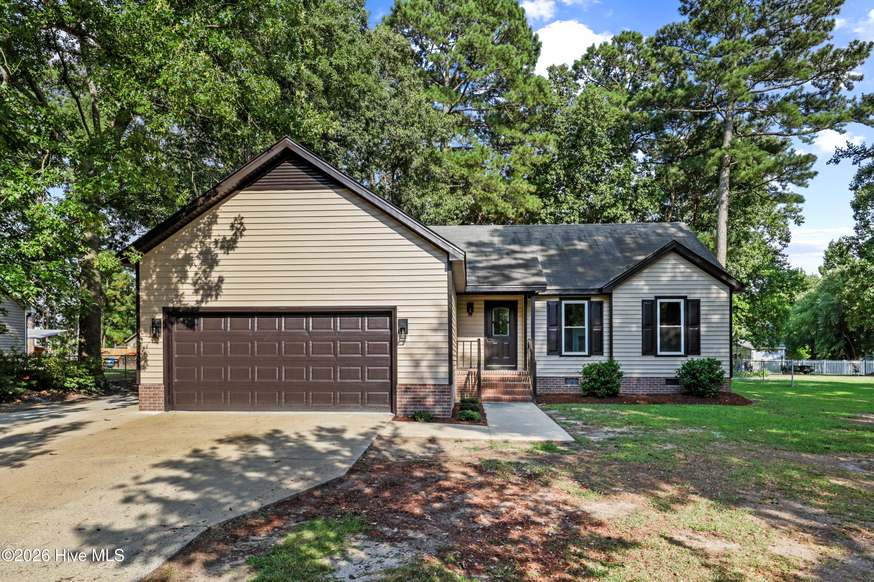 202 N Pointe Drive