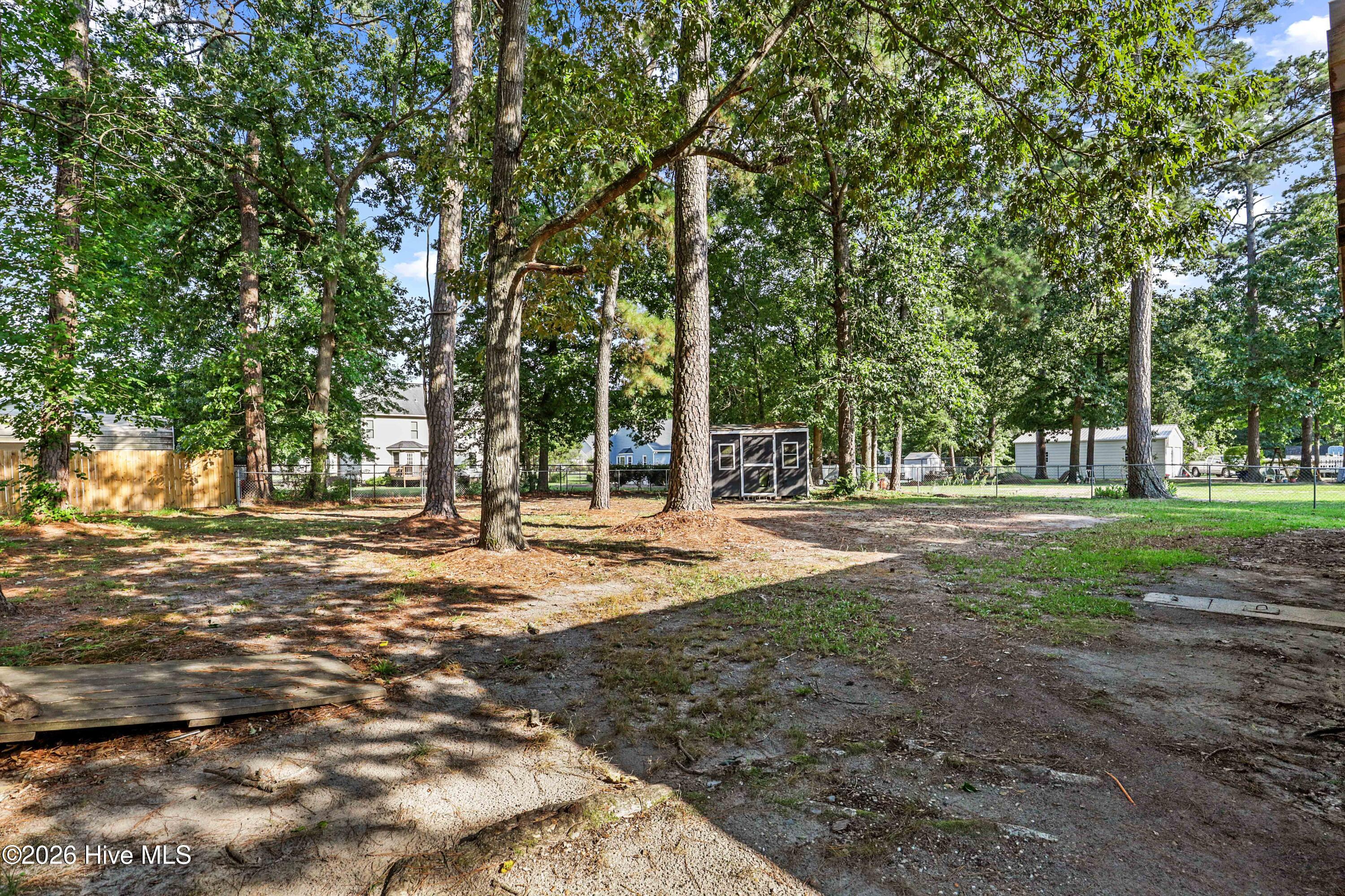 202 N Pointe Drive Property Photo 7