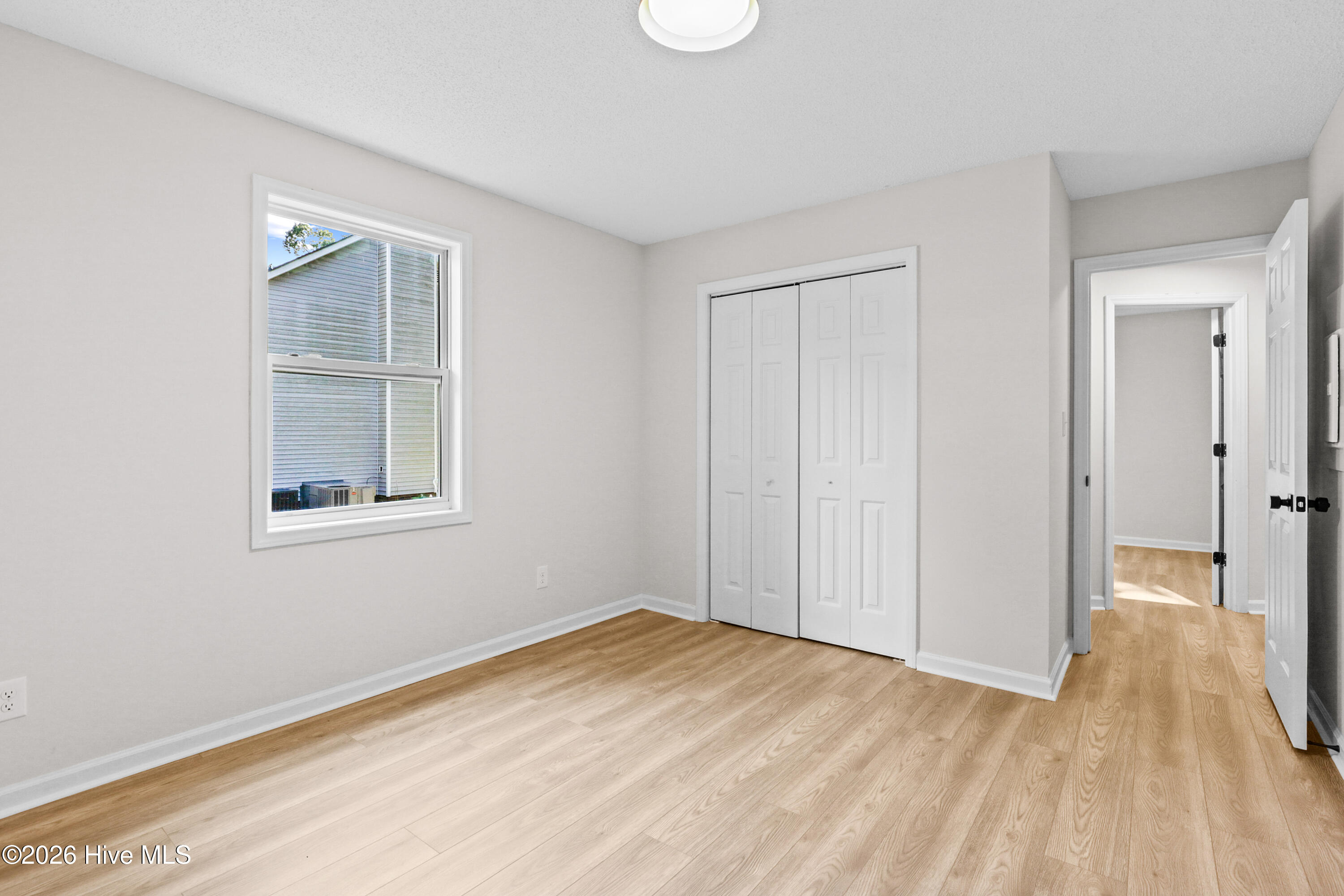 202 N Pointe Drive Property Photo 32