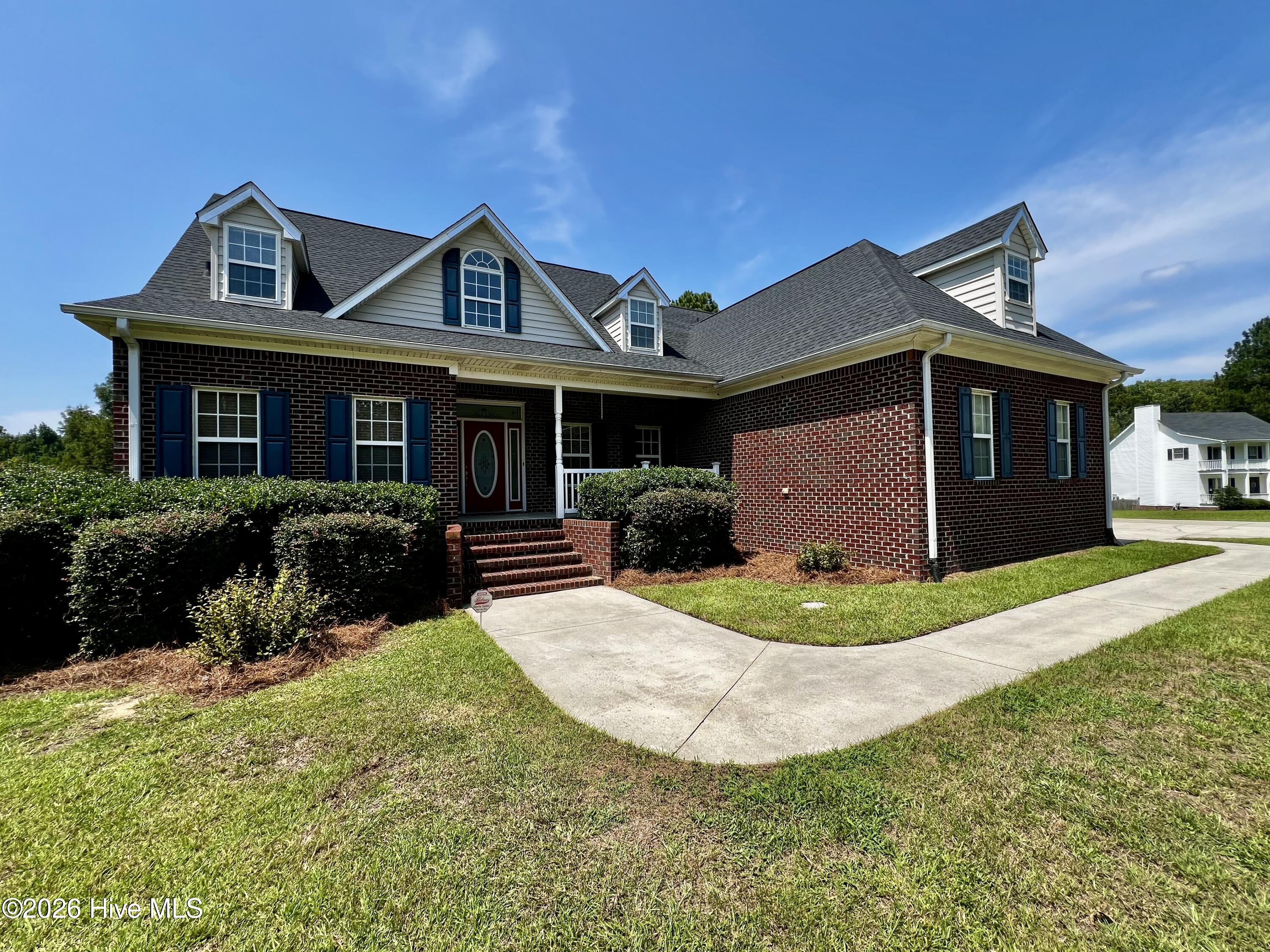 191 N Lakes Drive Property Photo 1