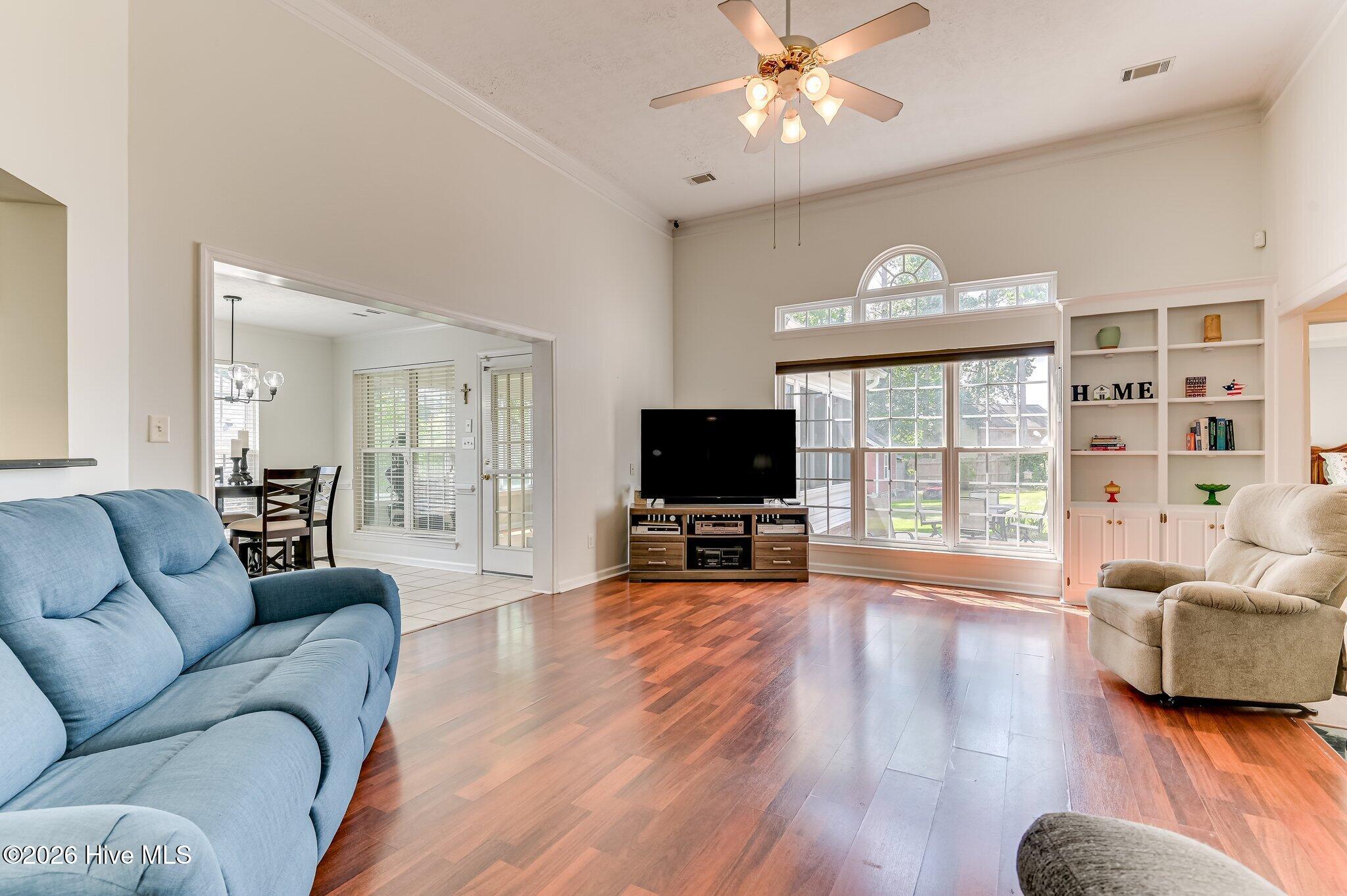 207 Mineral Court Property Photo 4