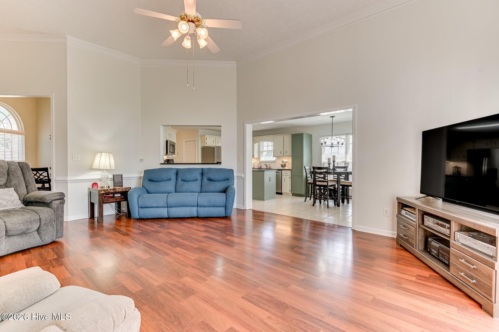 207 Mineral Court Property Photo 6