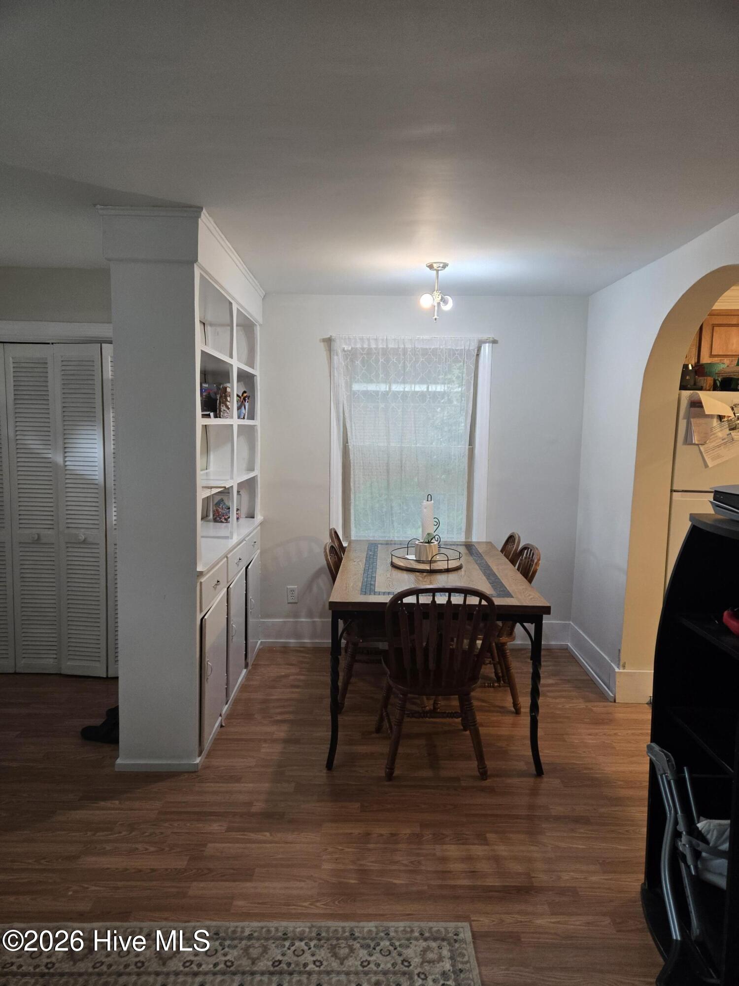 201 S Circle Drive Property Photo 4