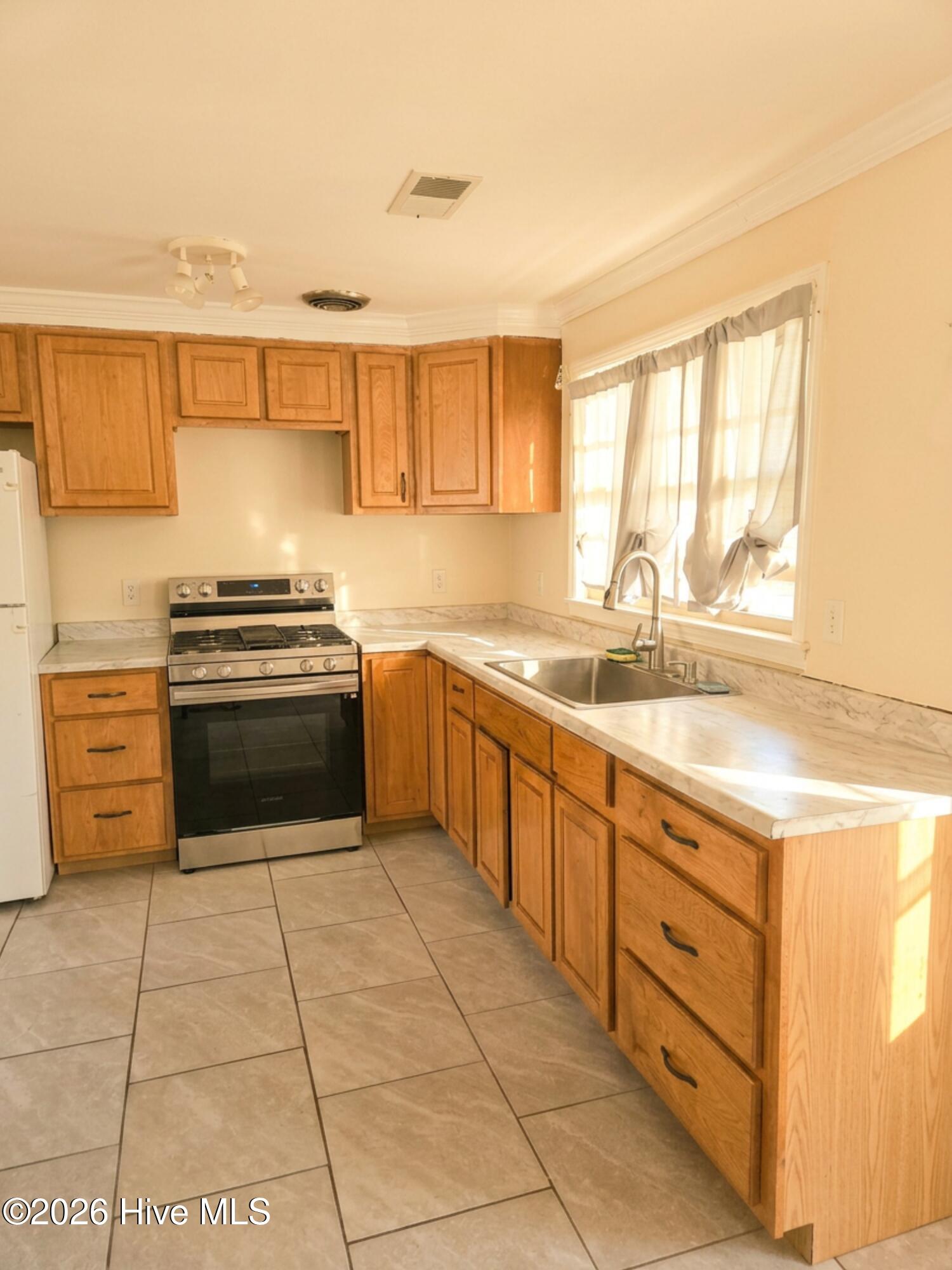 201 S Circle Drive Property Photo 7