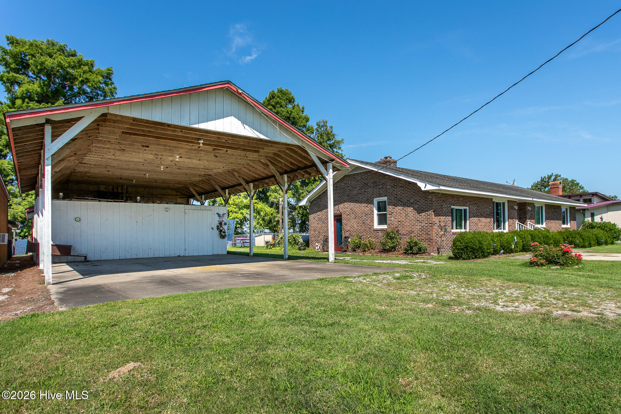1303 Little River Drive Property Photo 5