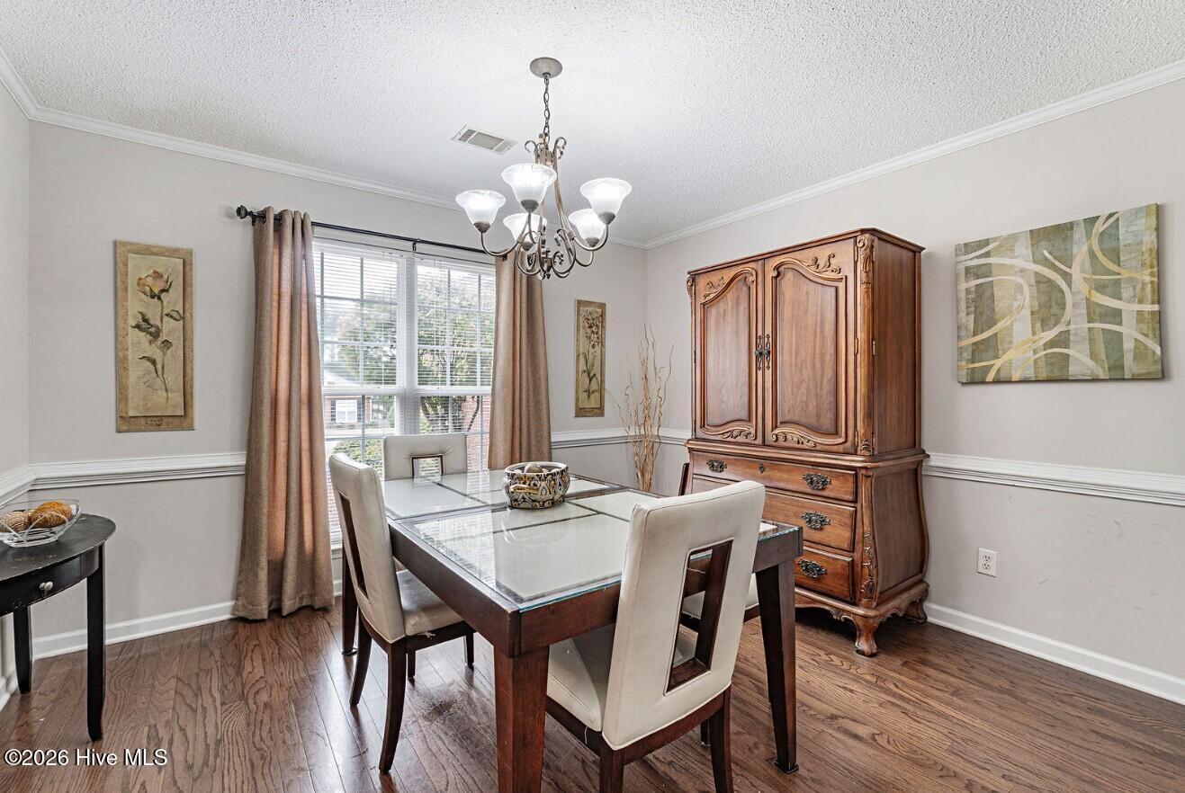 520 Great Falls Property Photo 5