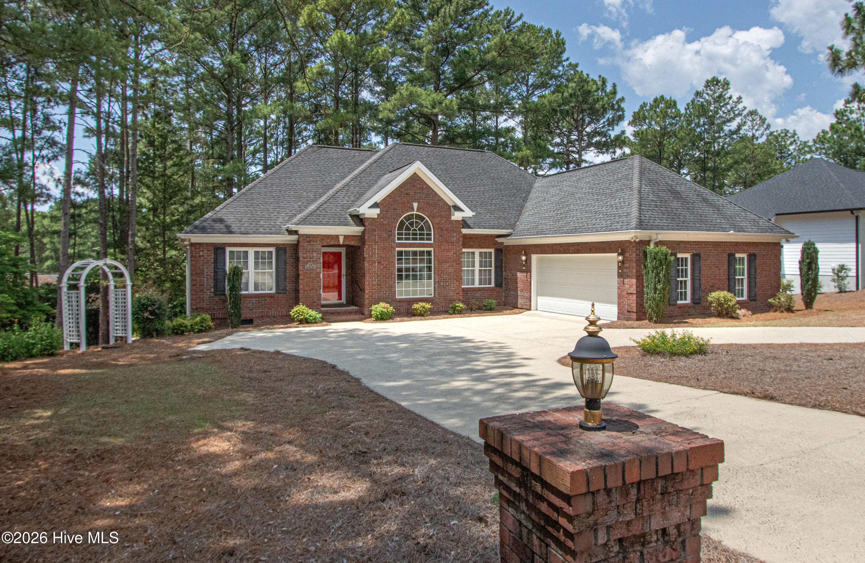 170 Pine Vista Drive Property Photo 4