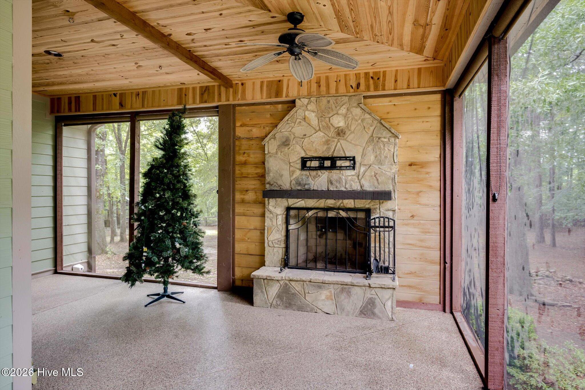 516 Kelly Acres Road Property Photo 3