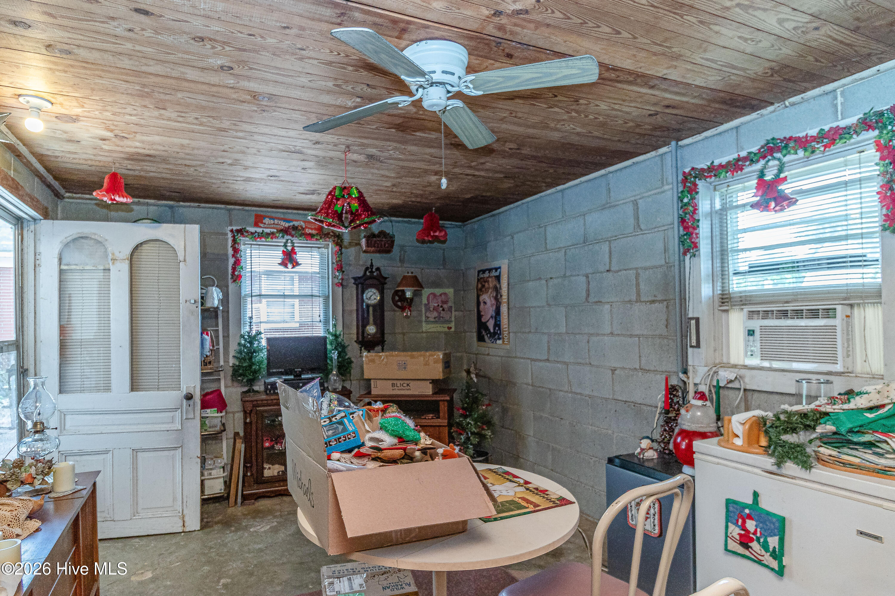 848 Us Highway 13 S Property Photo 53