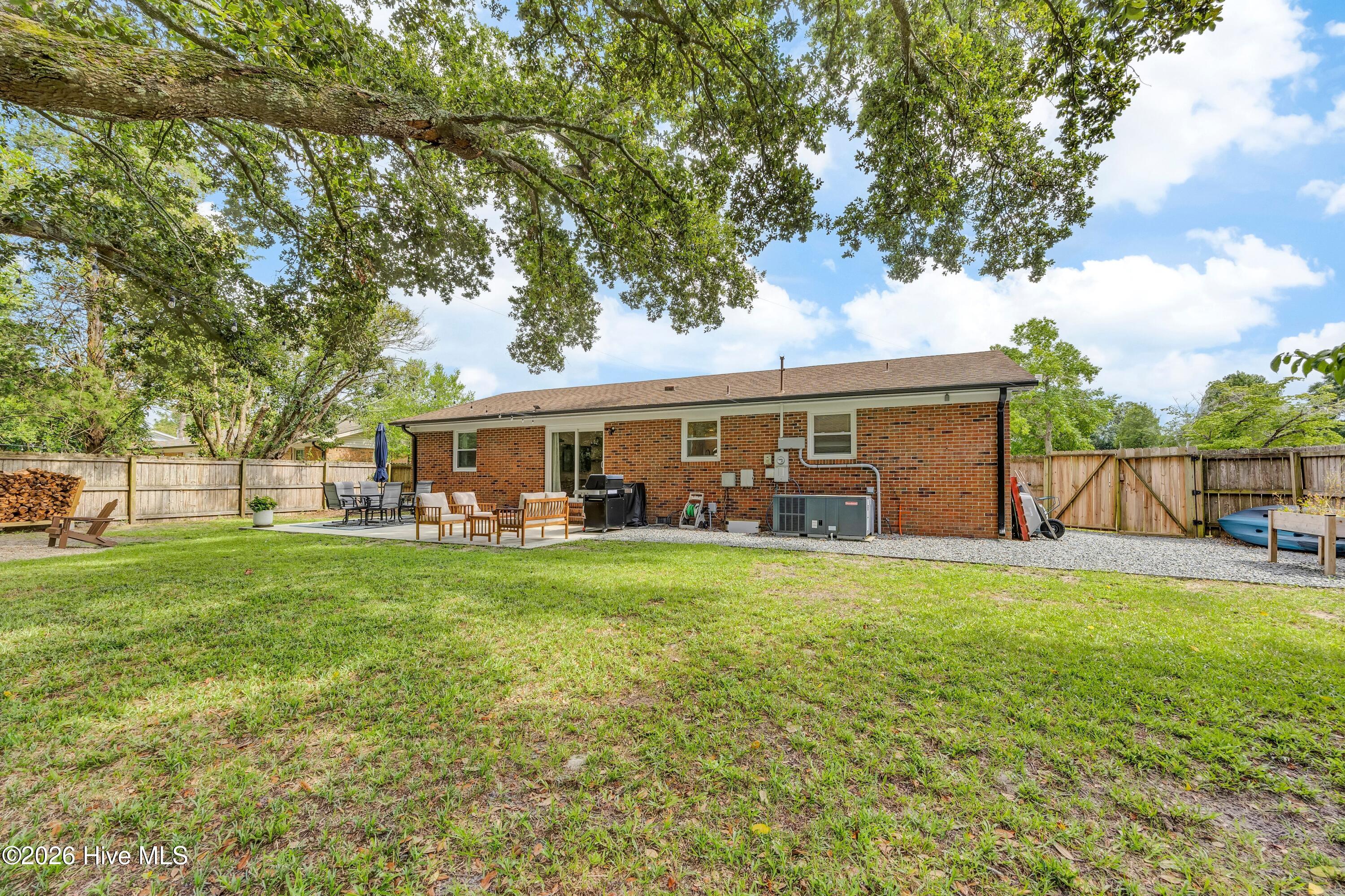 4913 Richardson Drive Property Photo 27