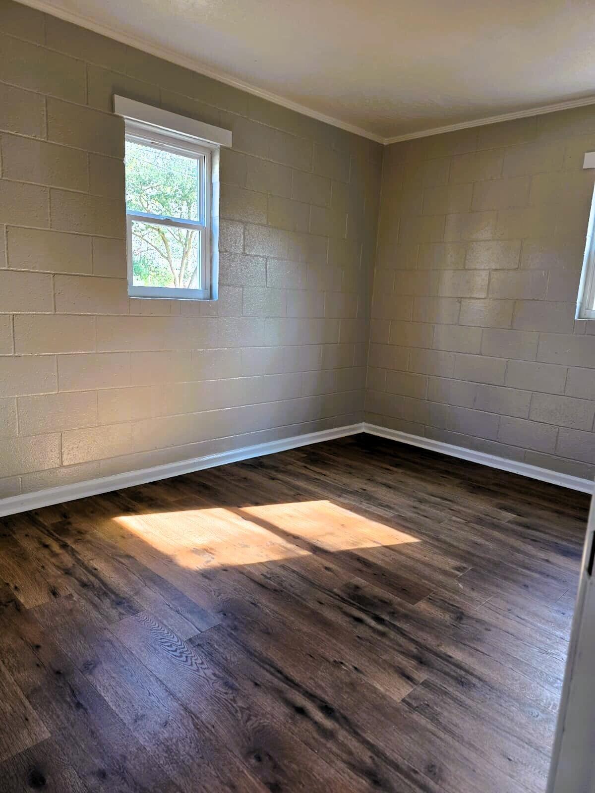 532 Nw Hampton Avenue Nw Property Photo 3