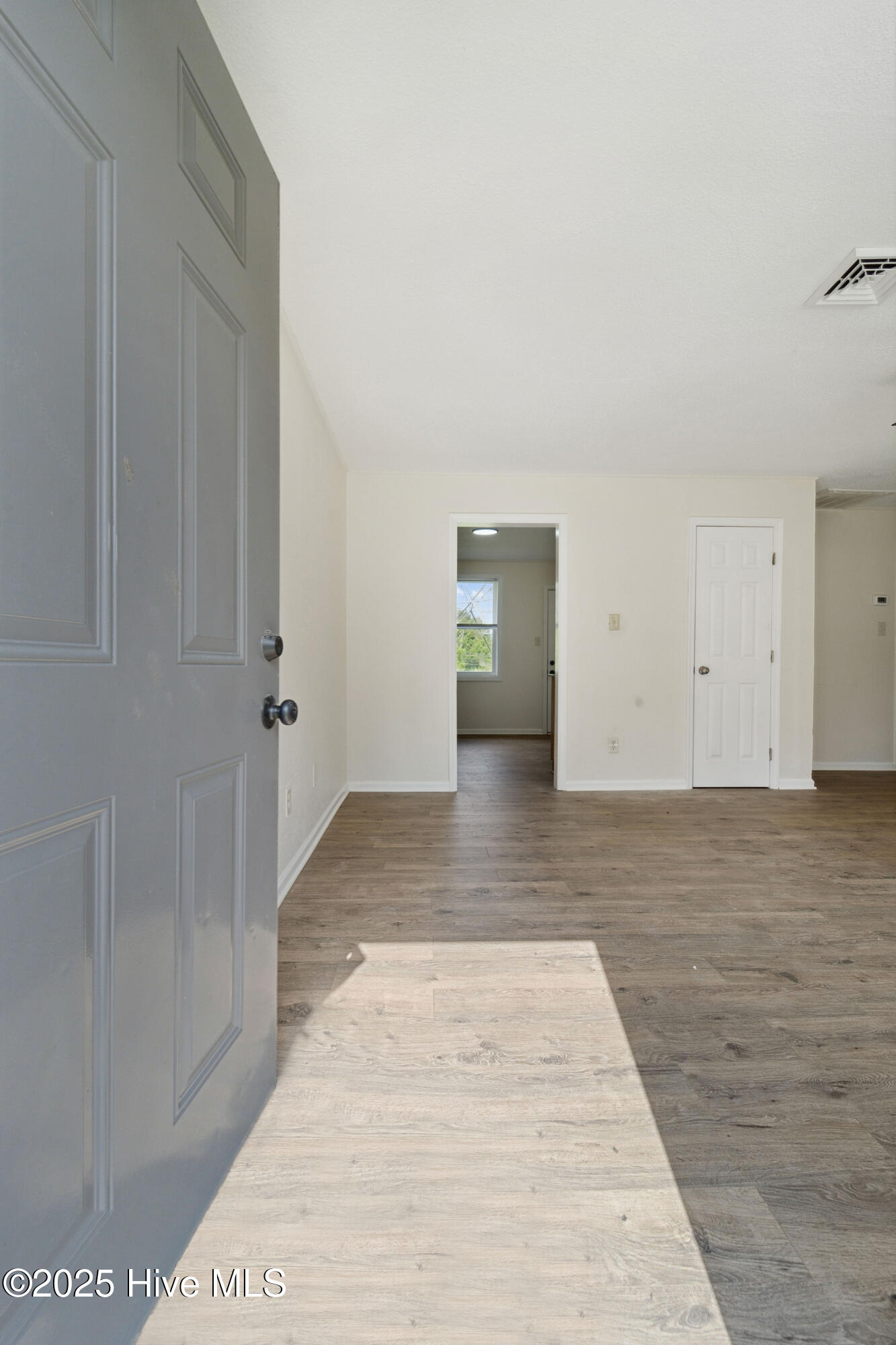 1216 Davis Street Property Photo 2