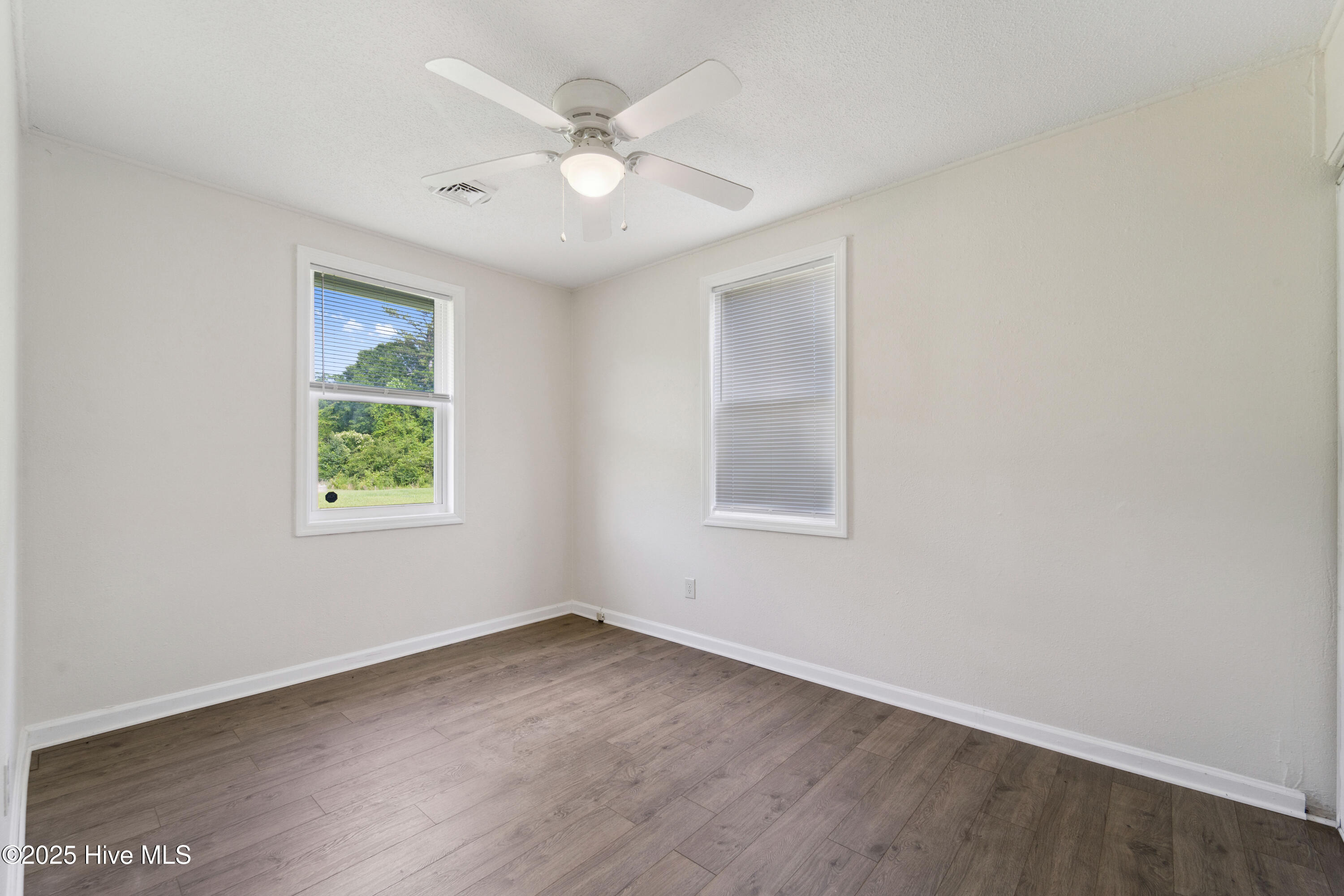 1216 Davis Street Property Photo 10