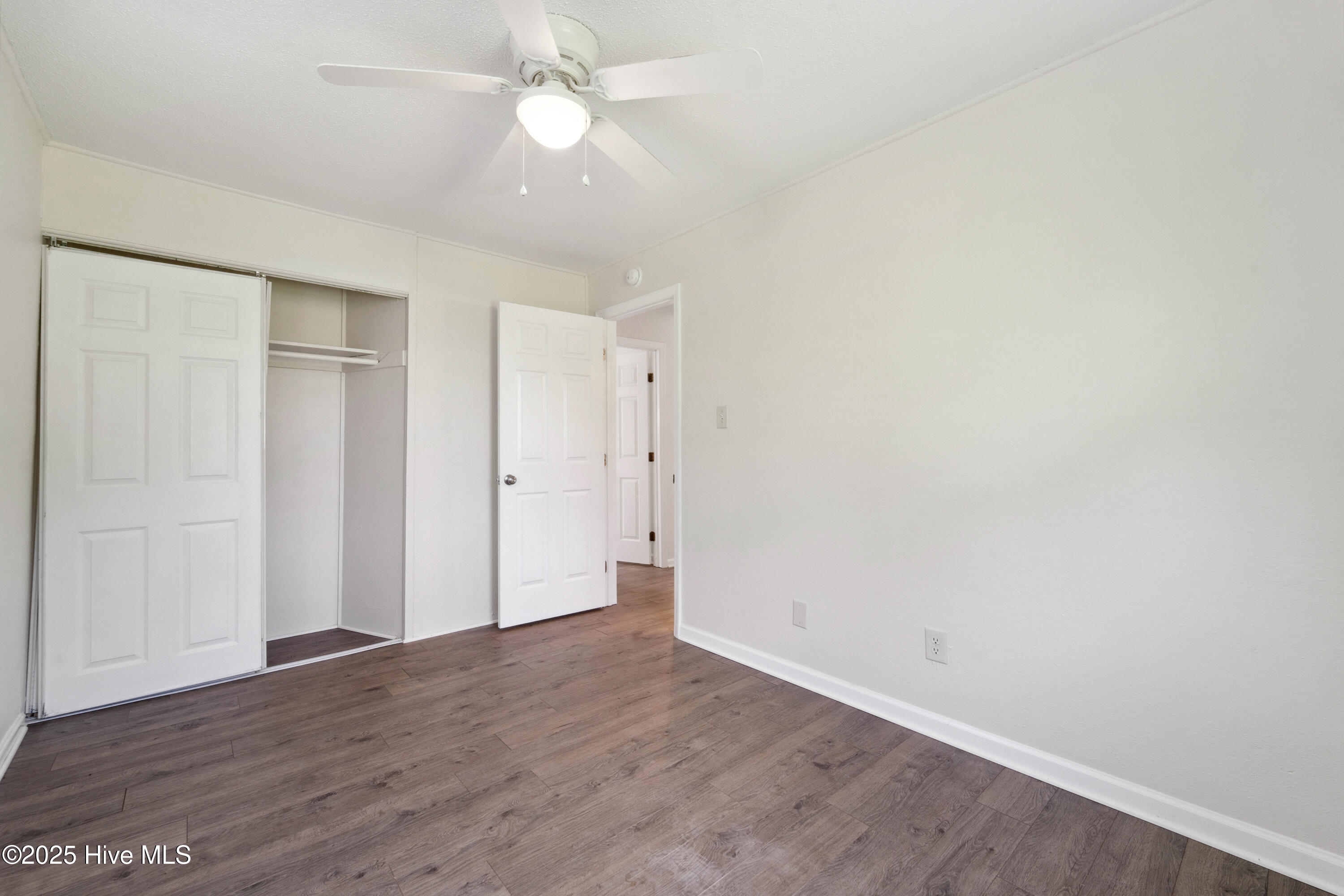 1216 Davis Street Property Photo 11