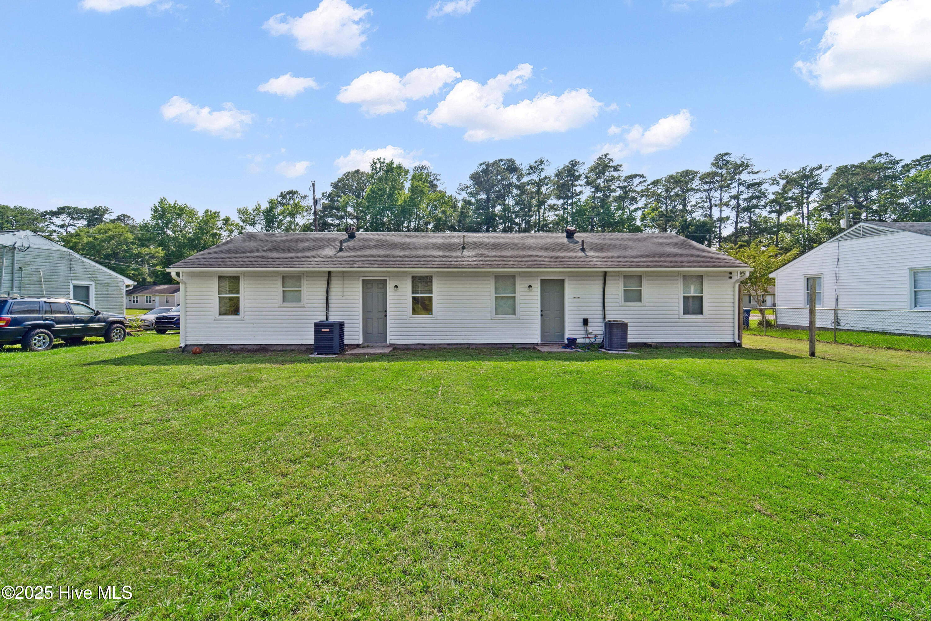 1216 Davis Street Property Photo 14