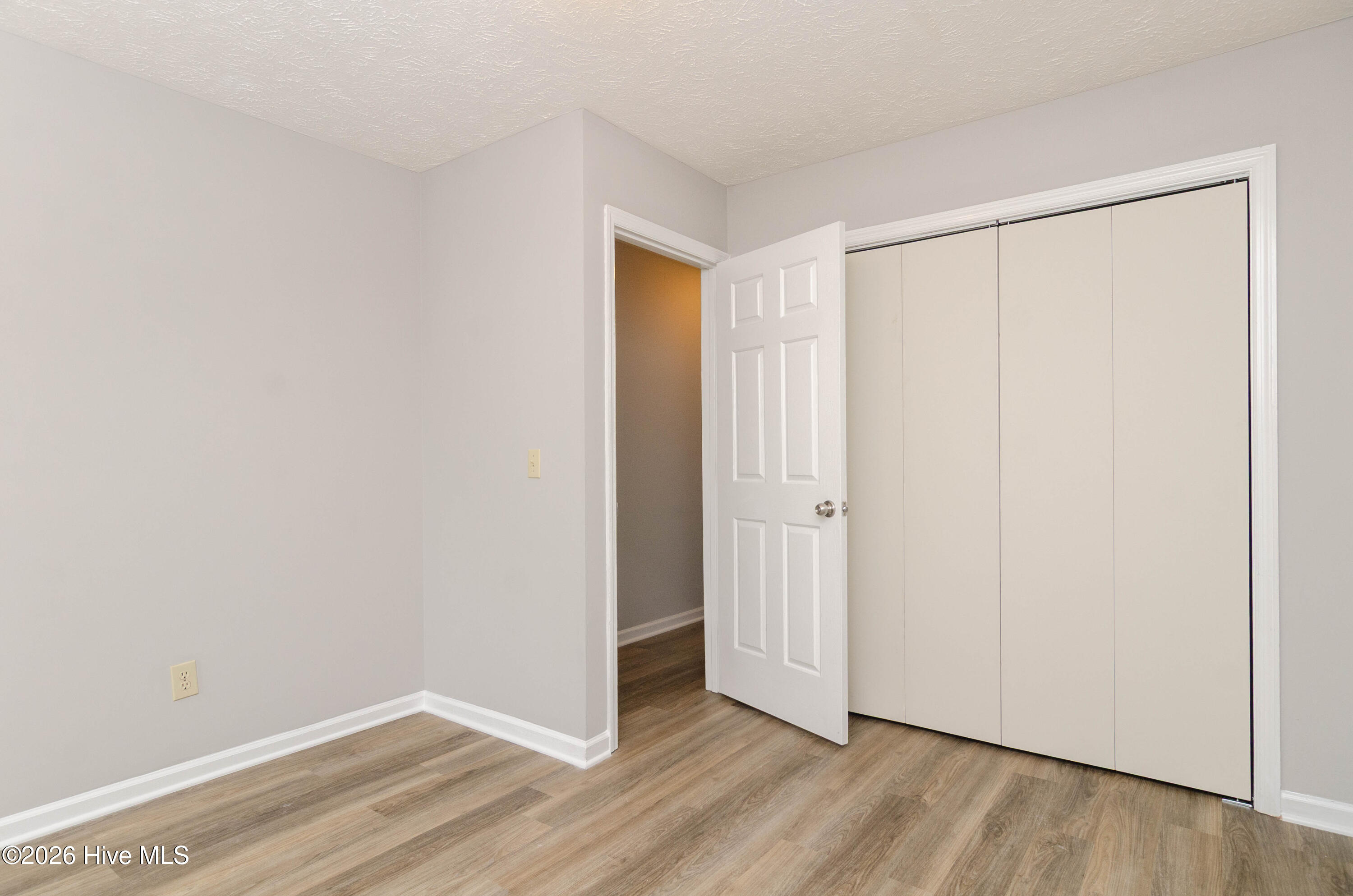 2422 White Road Property Photo 17