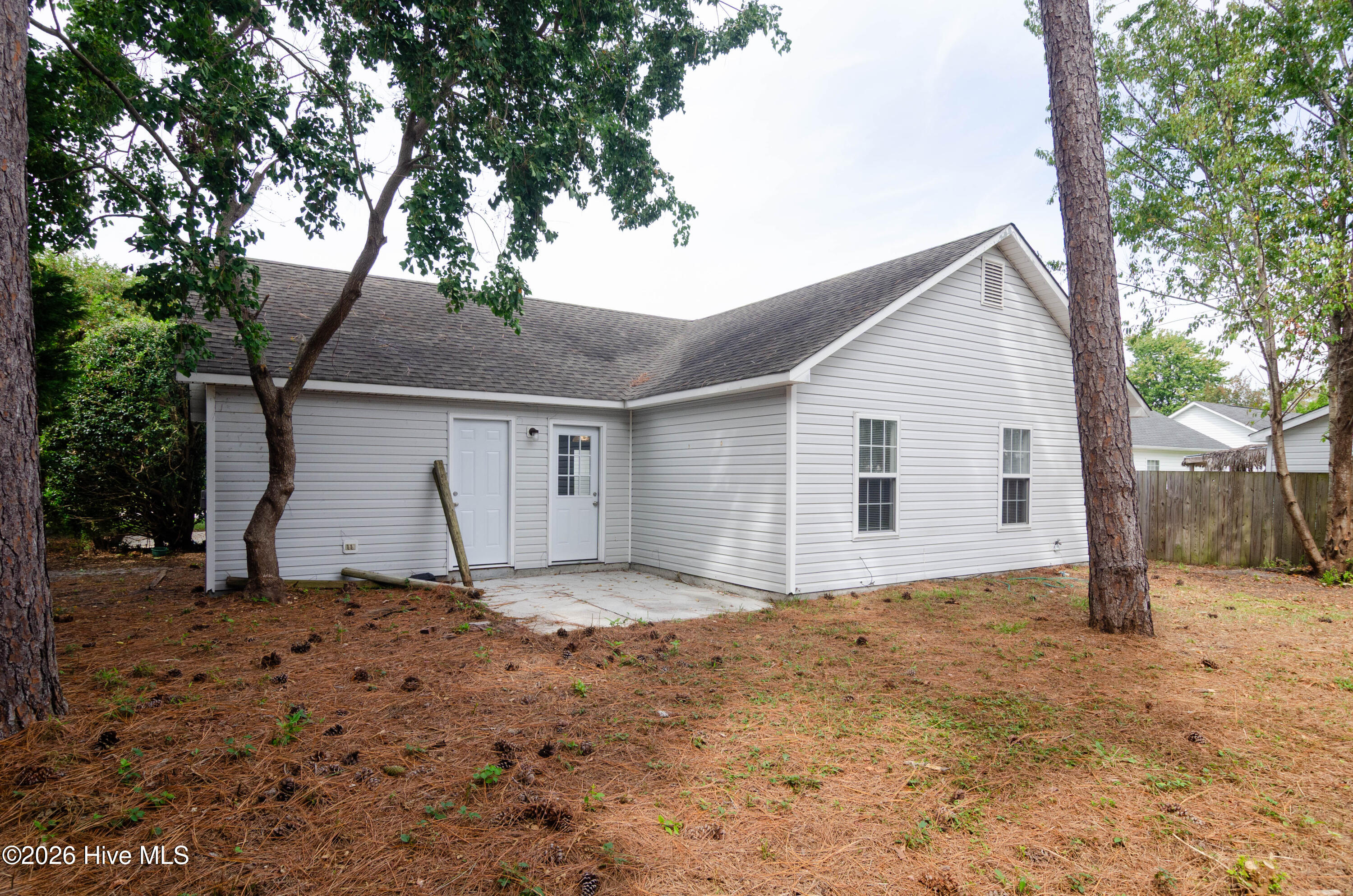 2422 White Road Property Photo 19