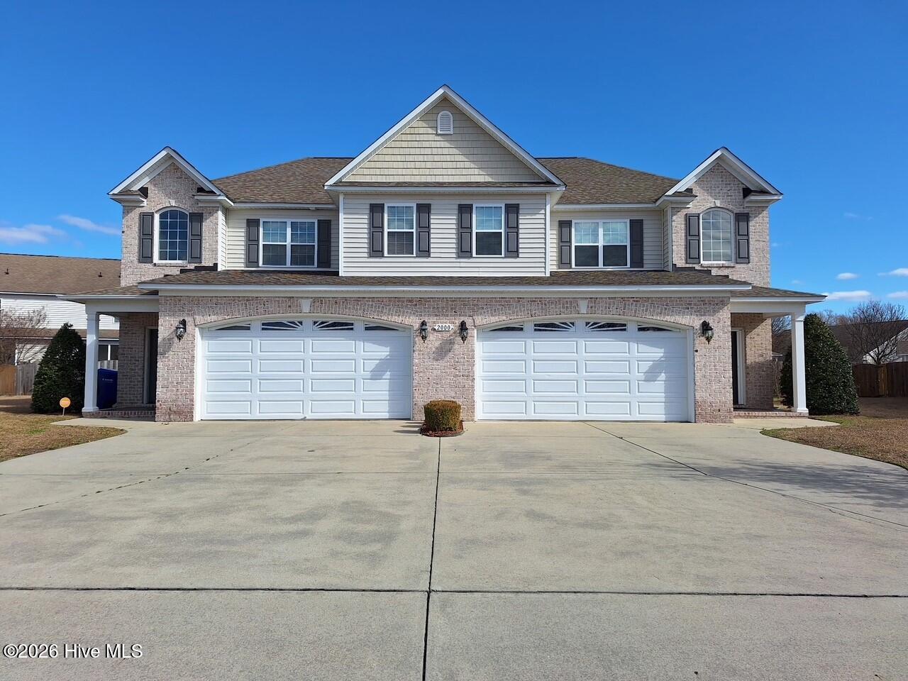 2000 Croyden Circle A Property Photo 1