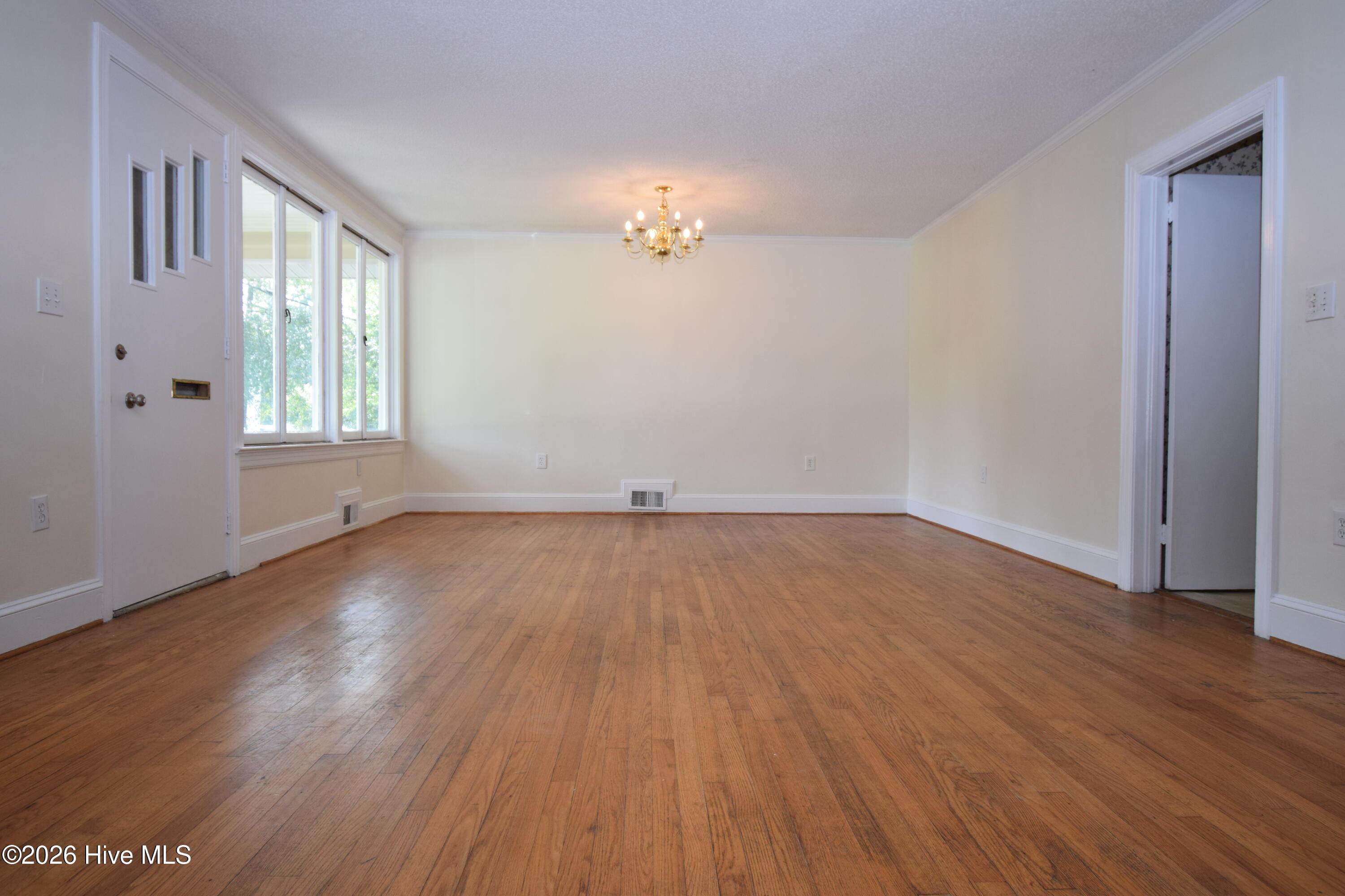 1509 E 4th Street Property Photo 2
