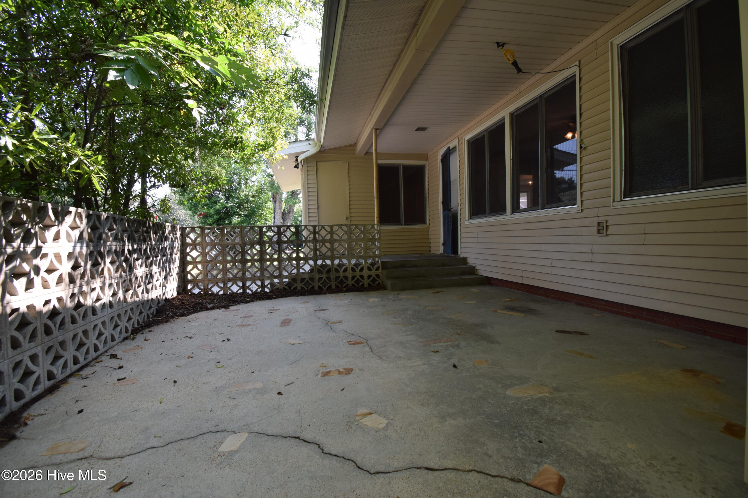 1509 E 4th Street Property Photo 17
