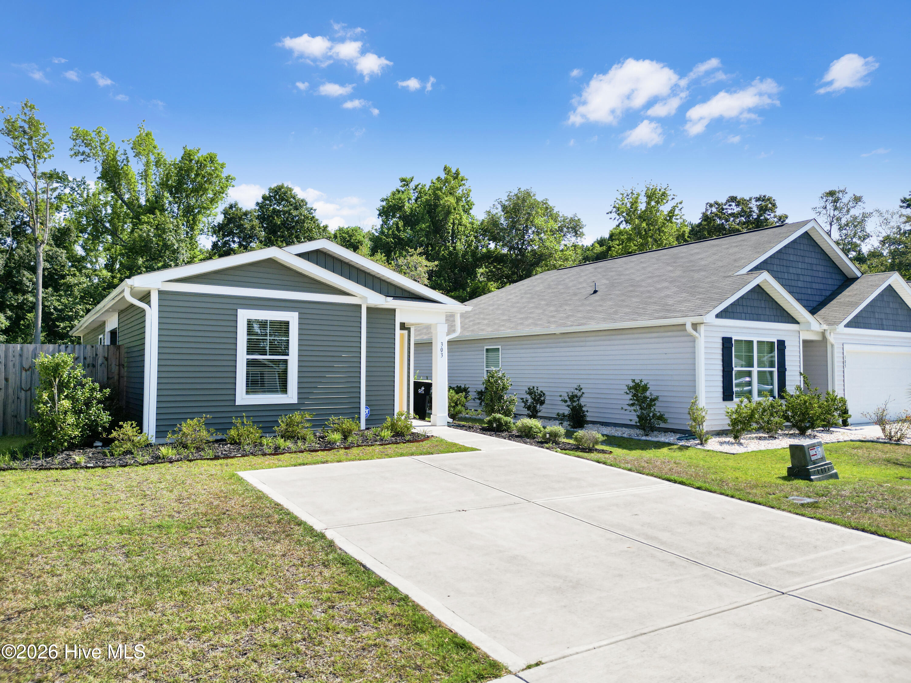 303 Azimuth Drive Property Photo 3