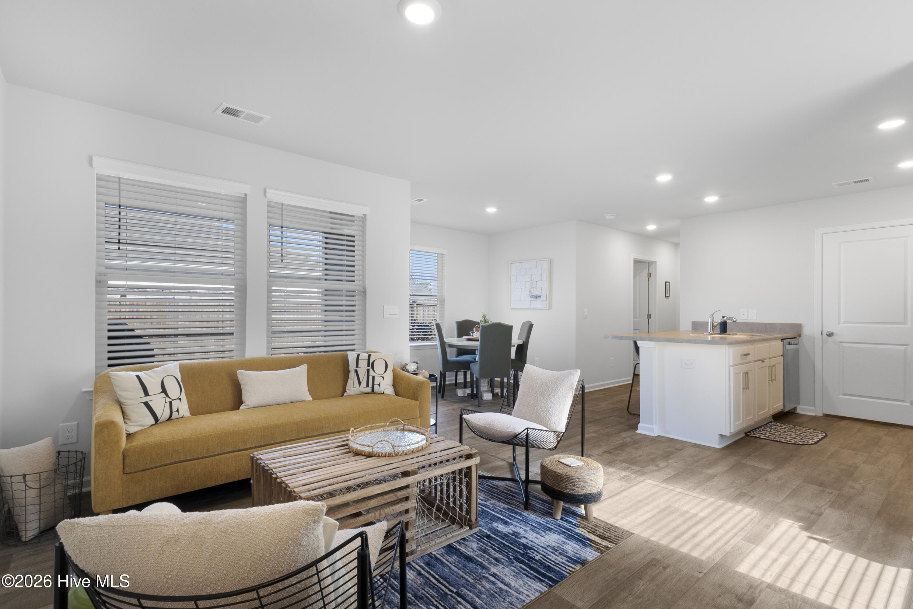 303 Azimuth Drive Property Photo 4