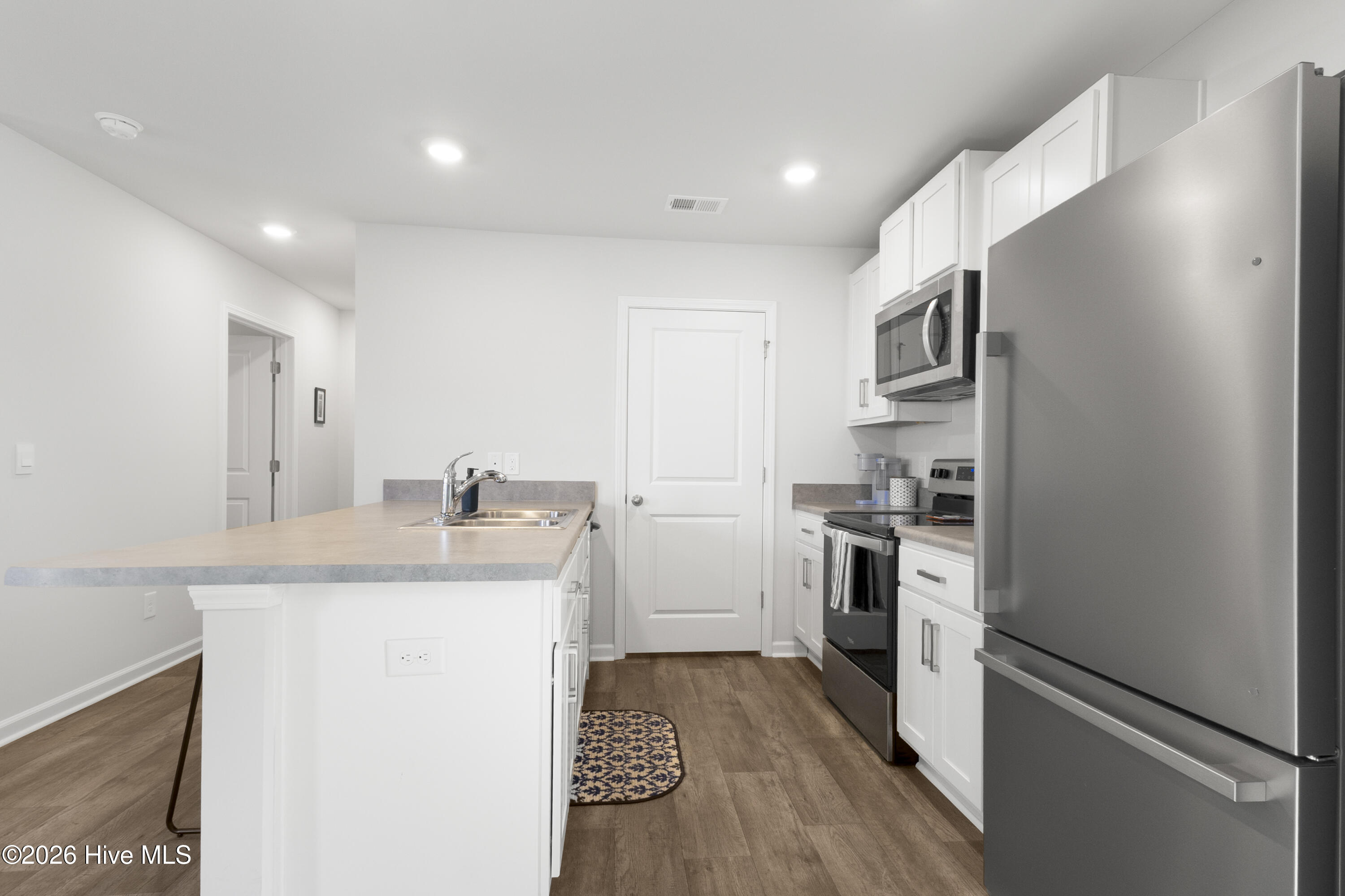 303 Azimuth Drive Property Photo 9