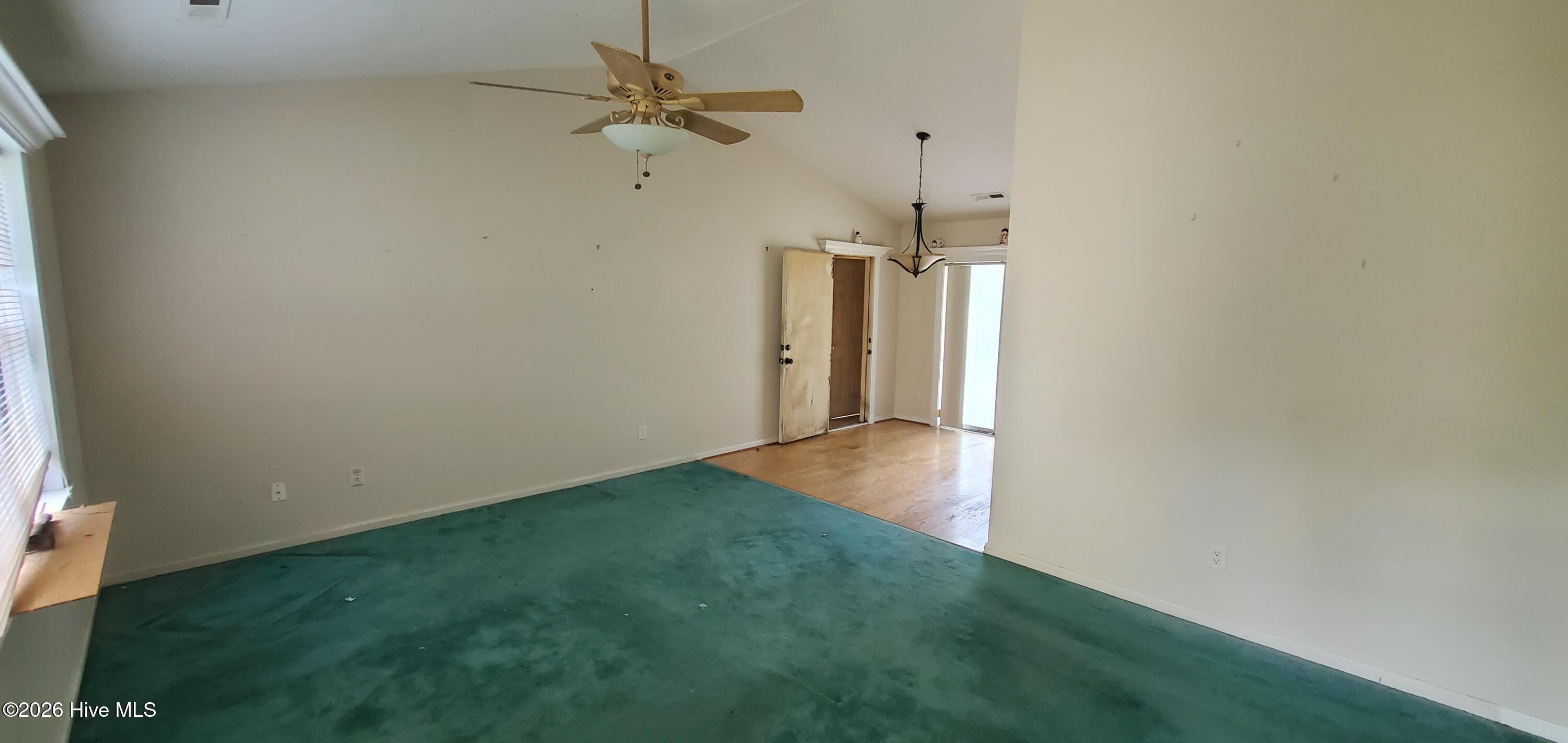 3221 Whitewood Way Property Photo 6