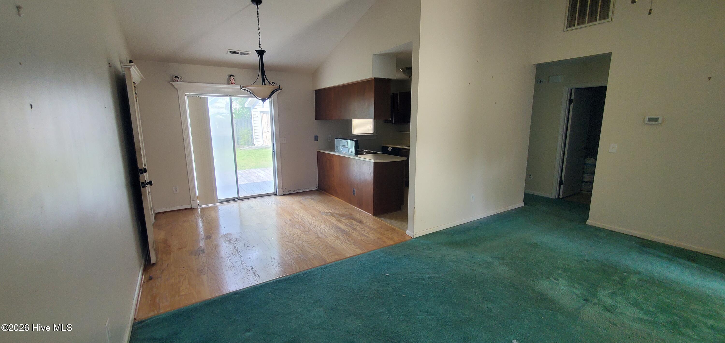 3221 Whitewood Way Property Photo 10