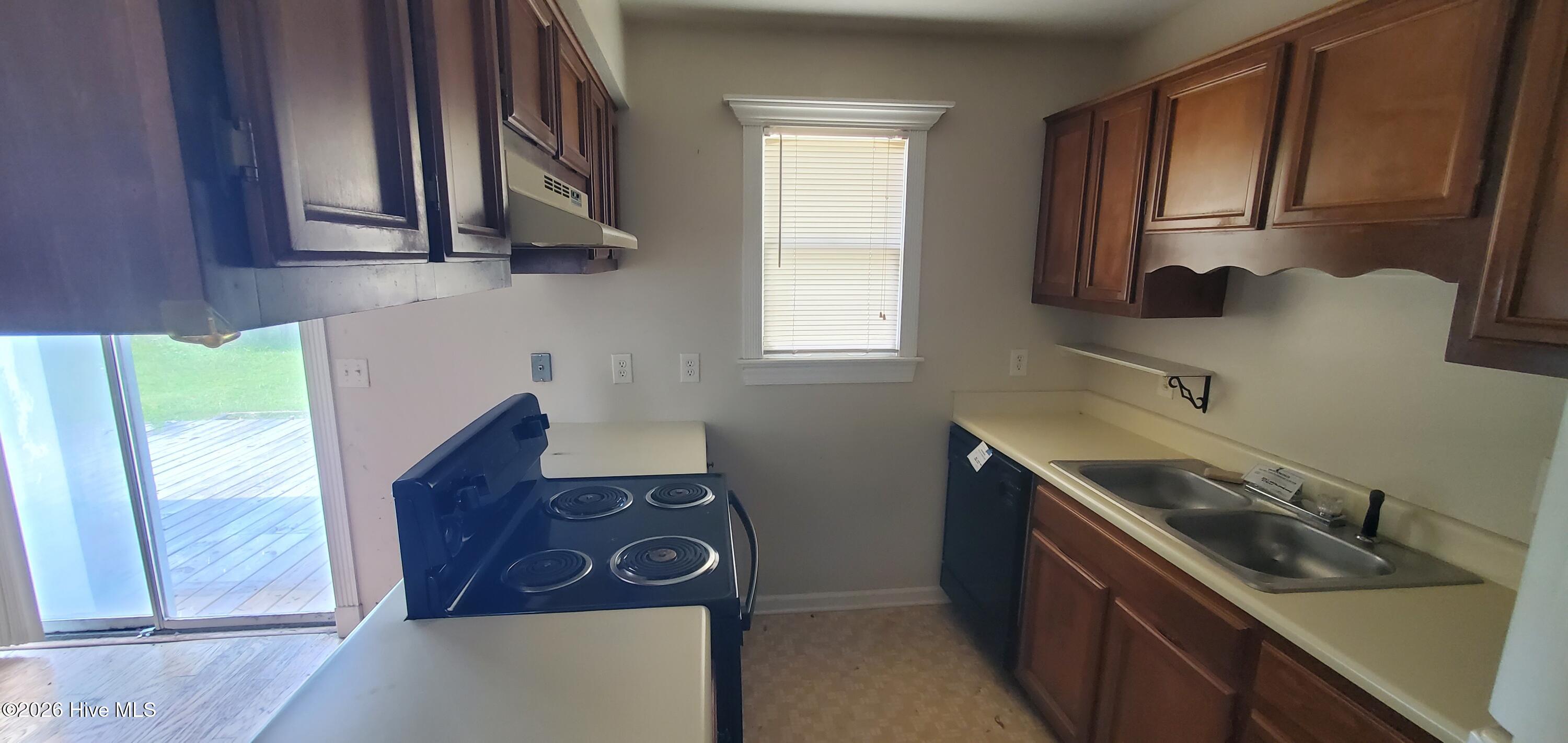 3221 Whitewood Way Property Photo 12