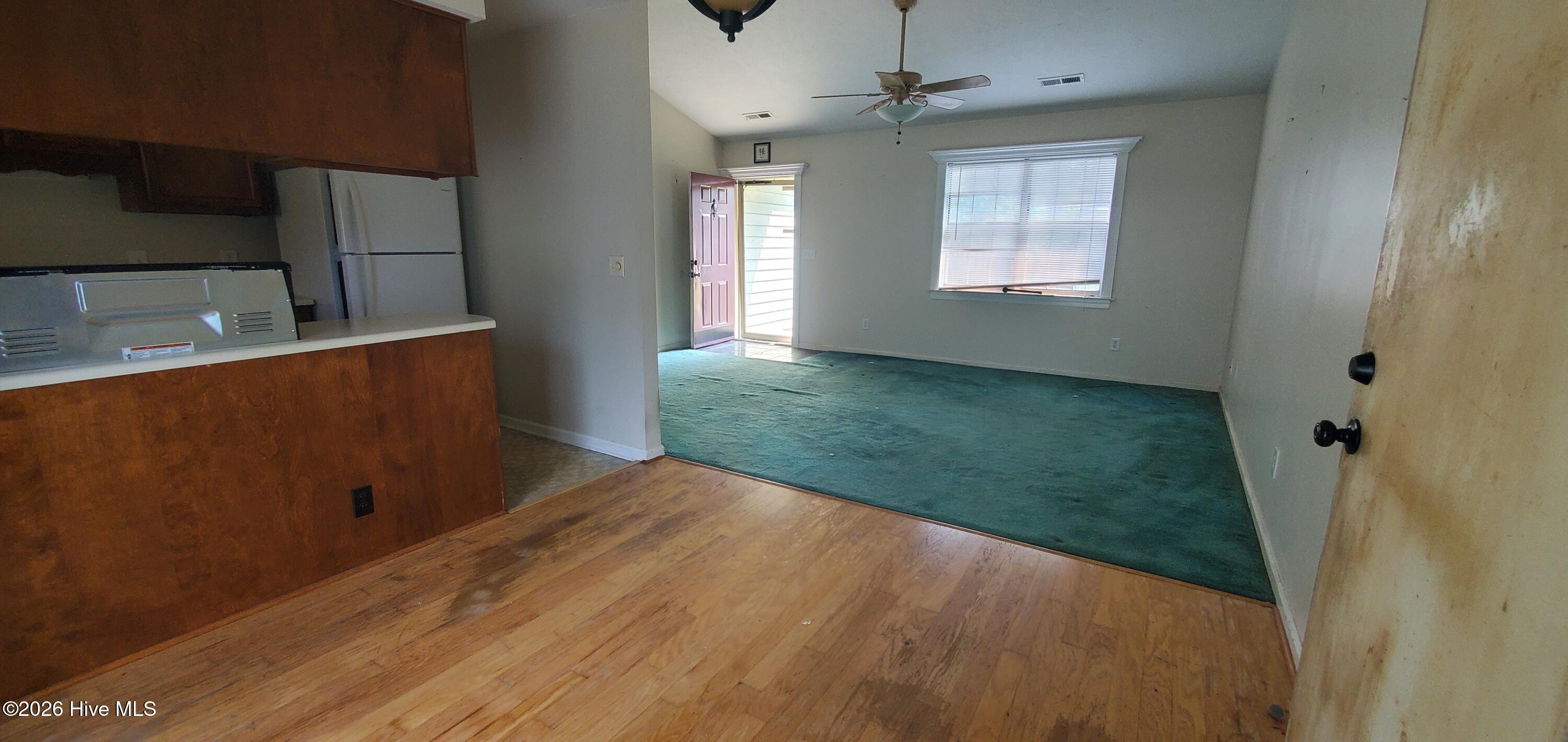 3221 Whitewood Way Property Photo 13