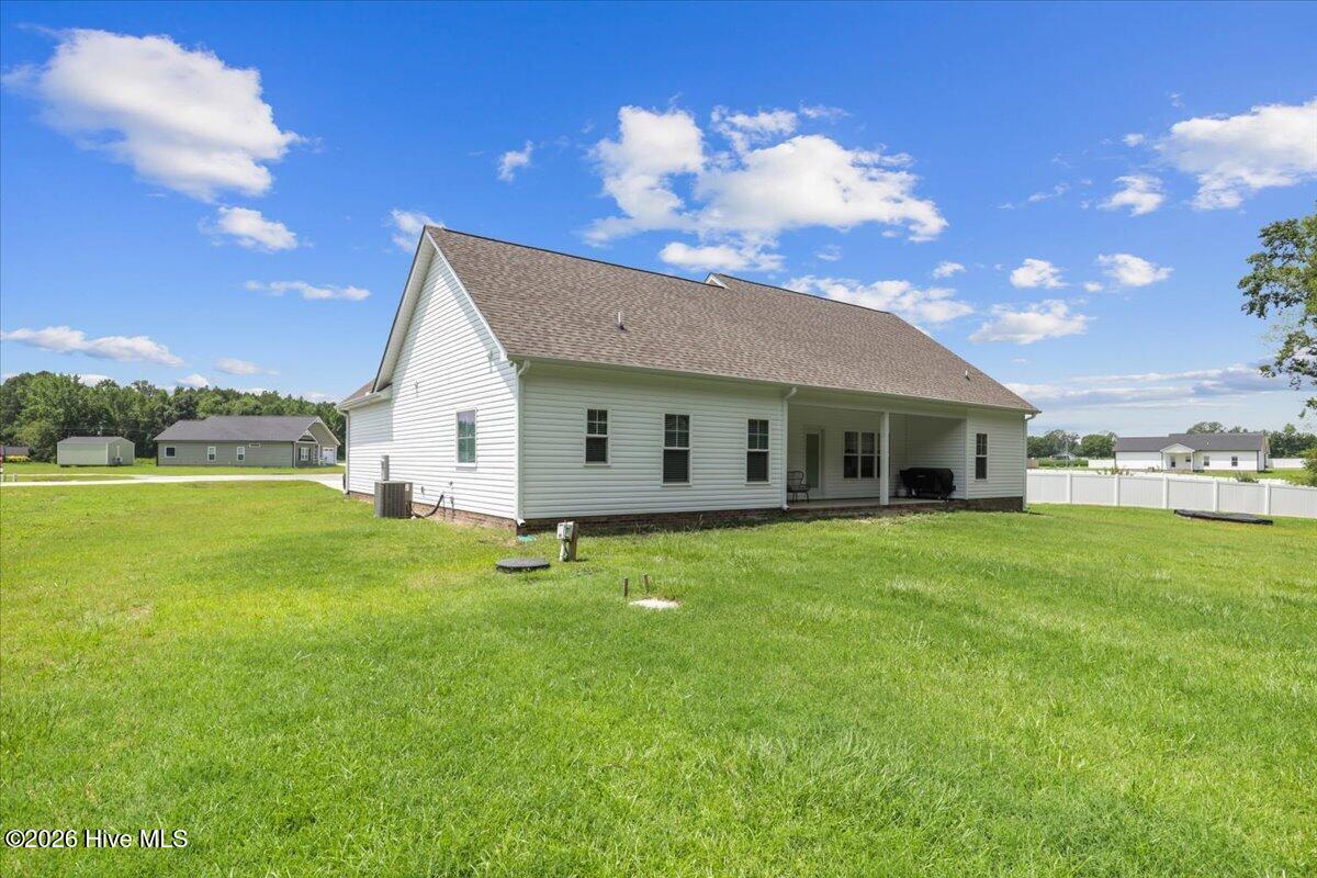 111 Oakbridge Way Property Photo 38