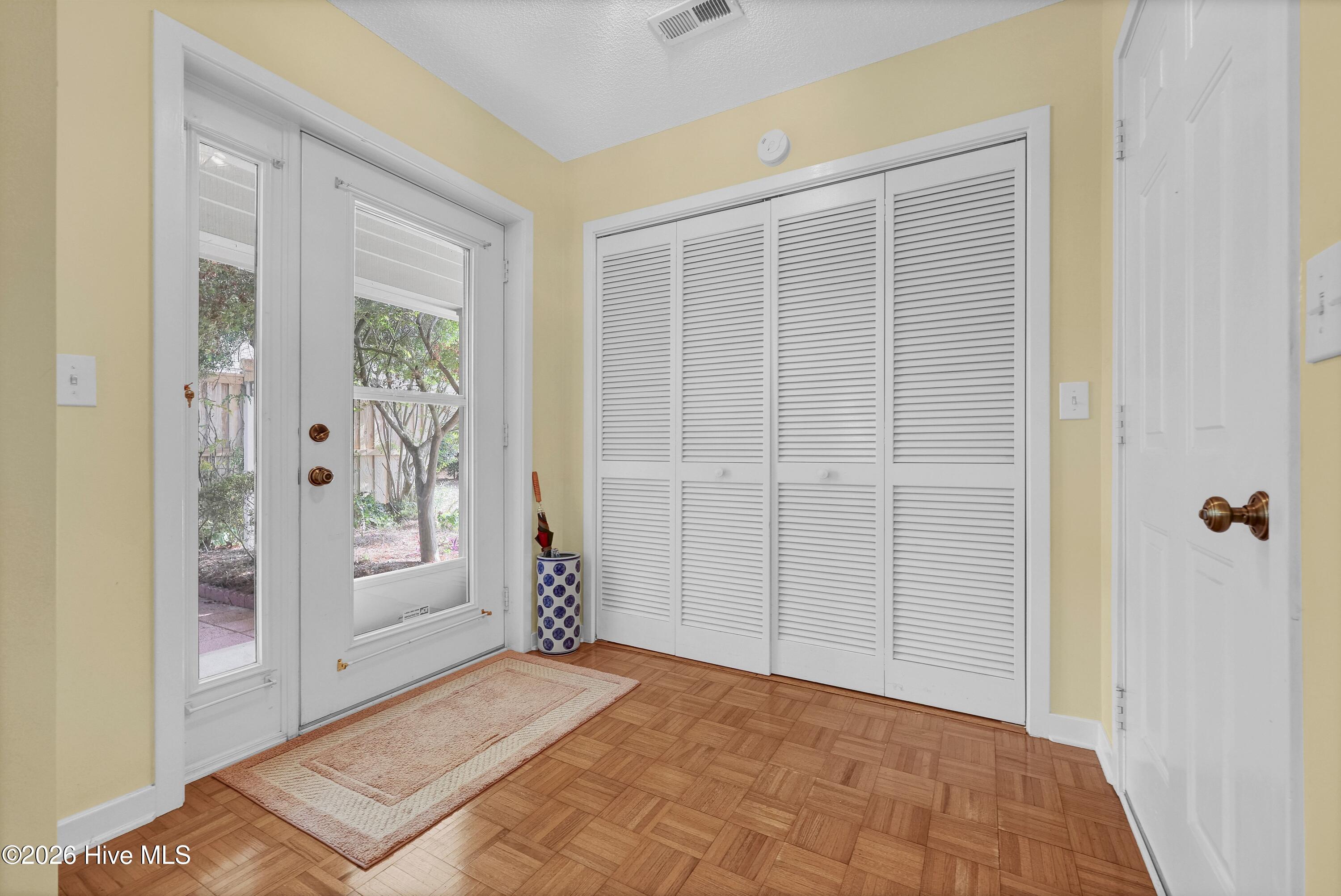 7412 Ridgeview Place Property Photo 4