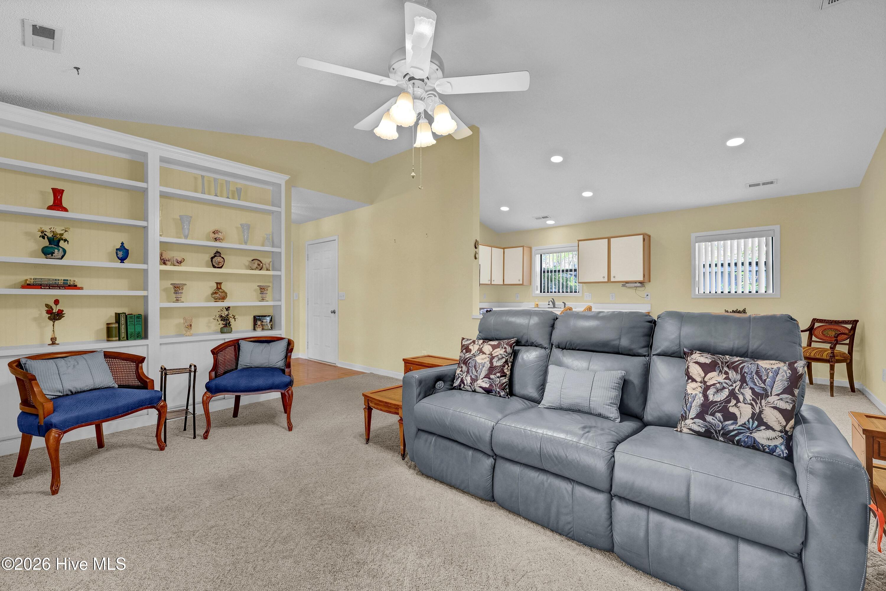 7412 Ridgeview Place Property Photo 5