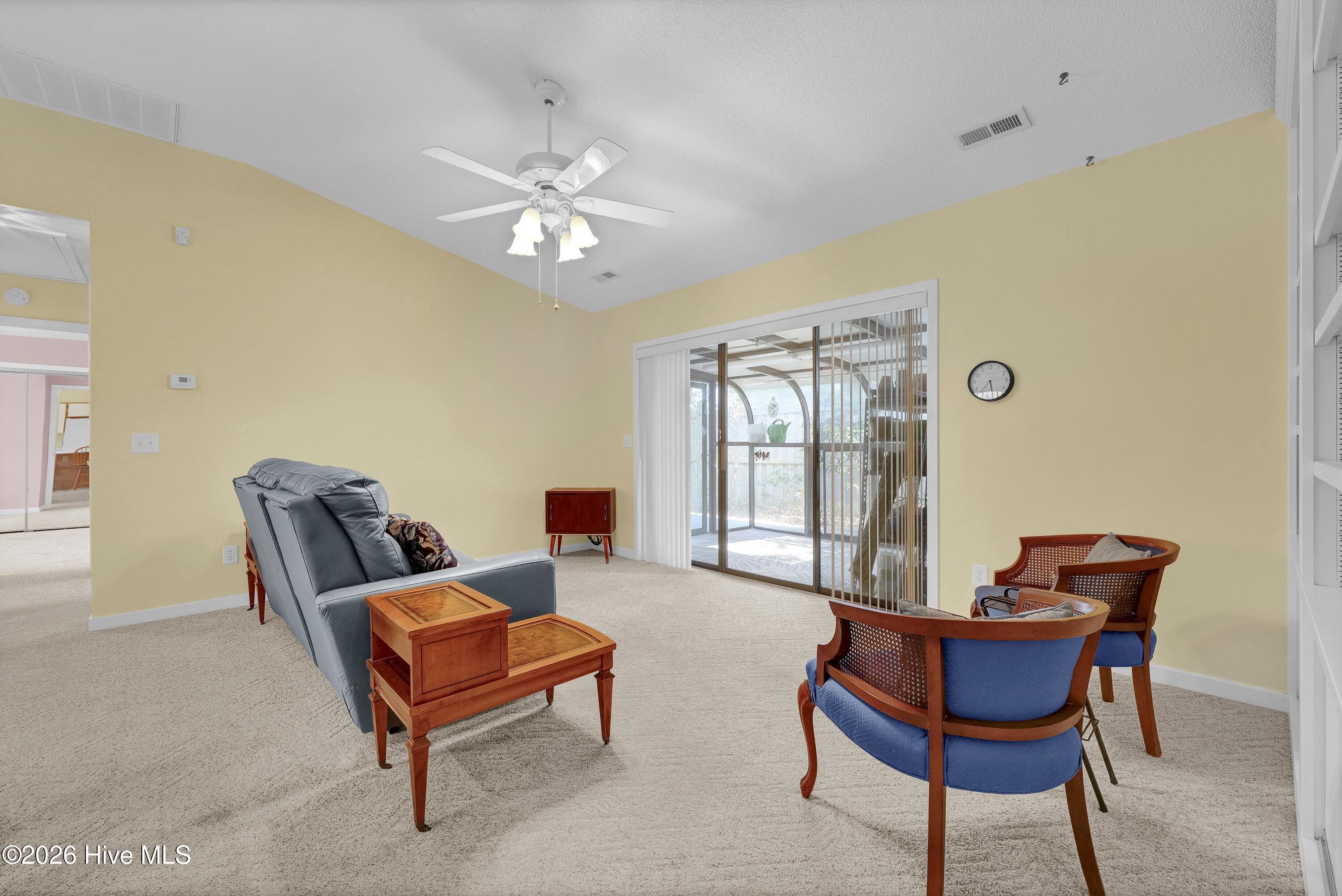 7412 Ridgeview Place Property Photo 6