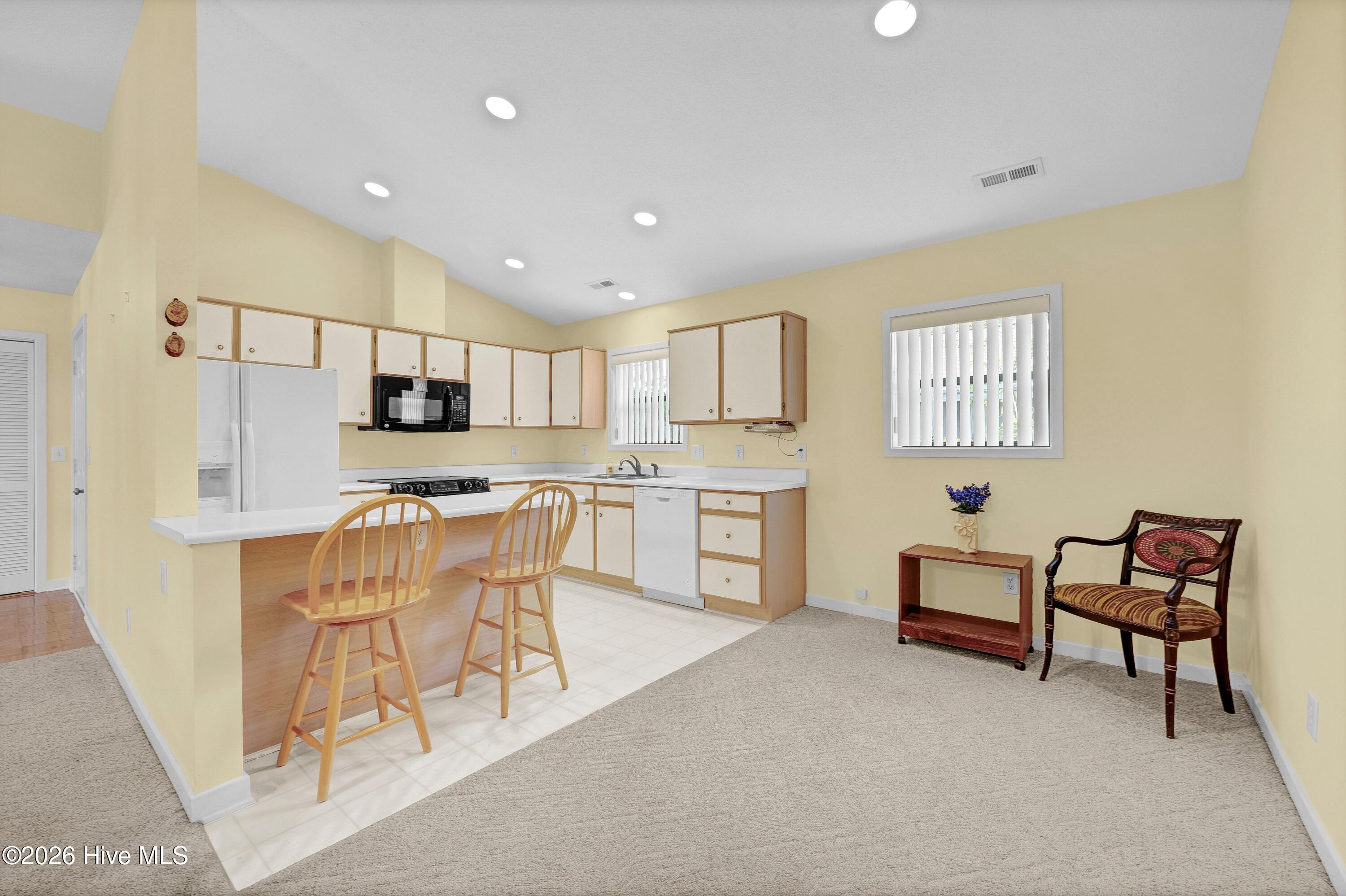 7412 Ridgeview Place Property Photo 8