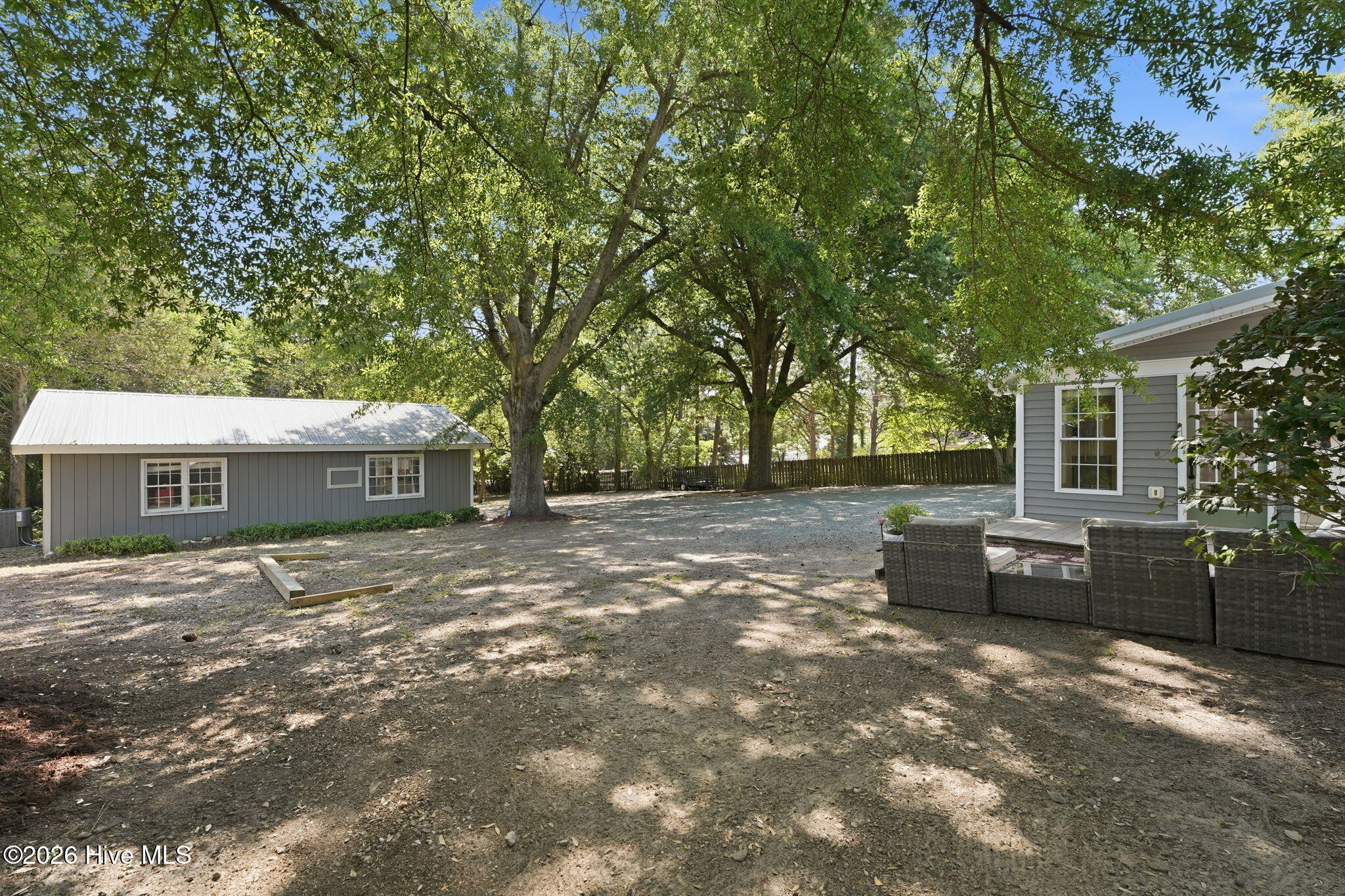 1425 Central Drive Property Photo 34