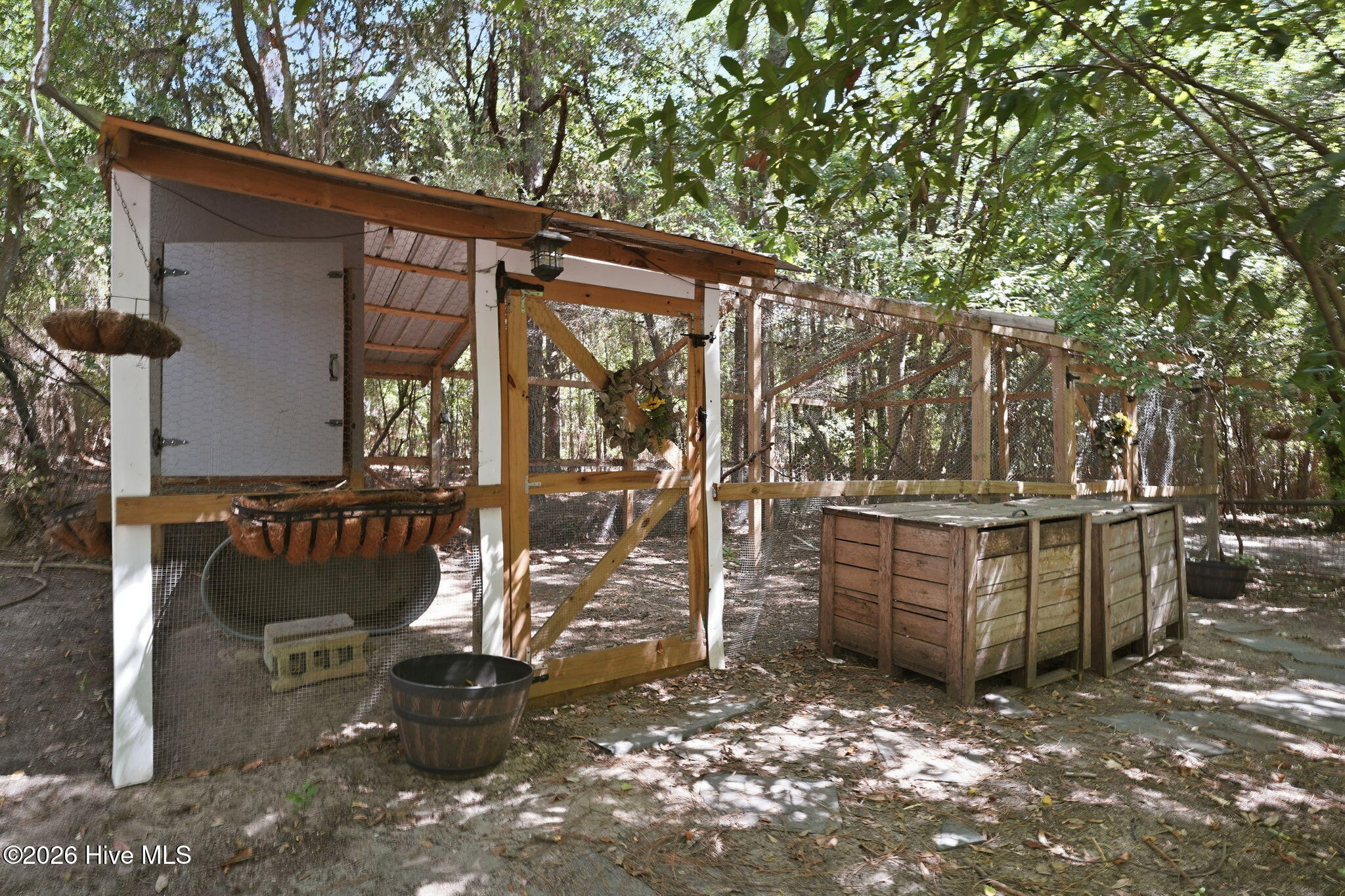 1425 Central Drive Property Photo 38