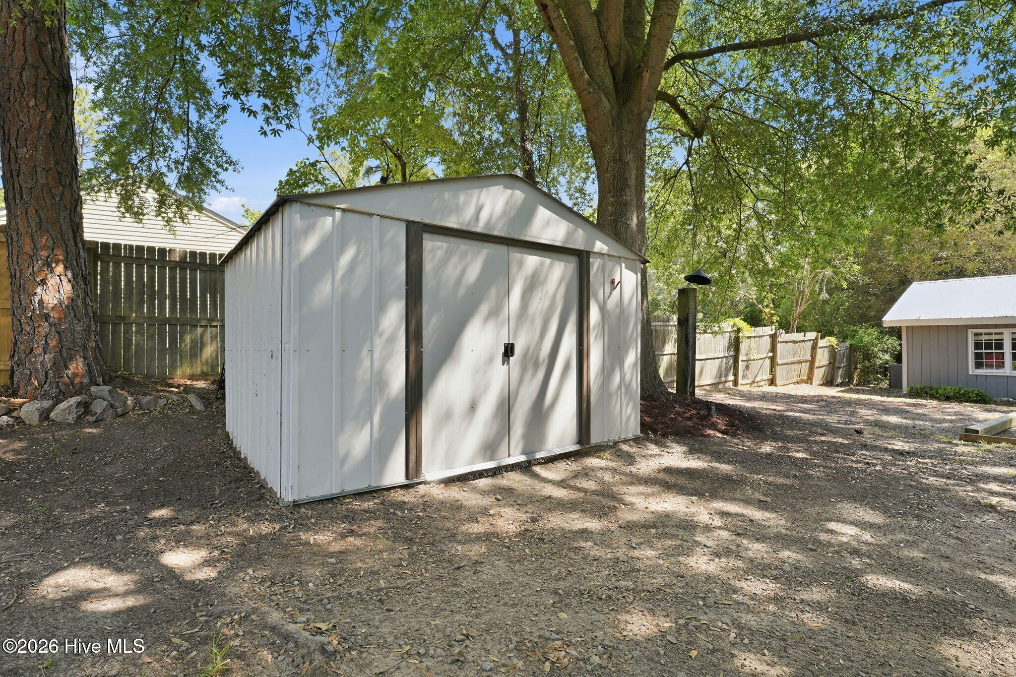 1425 Central Drive Property Photo 45