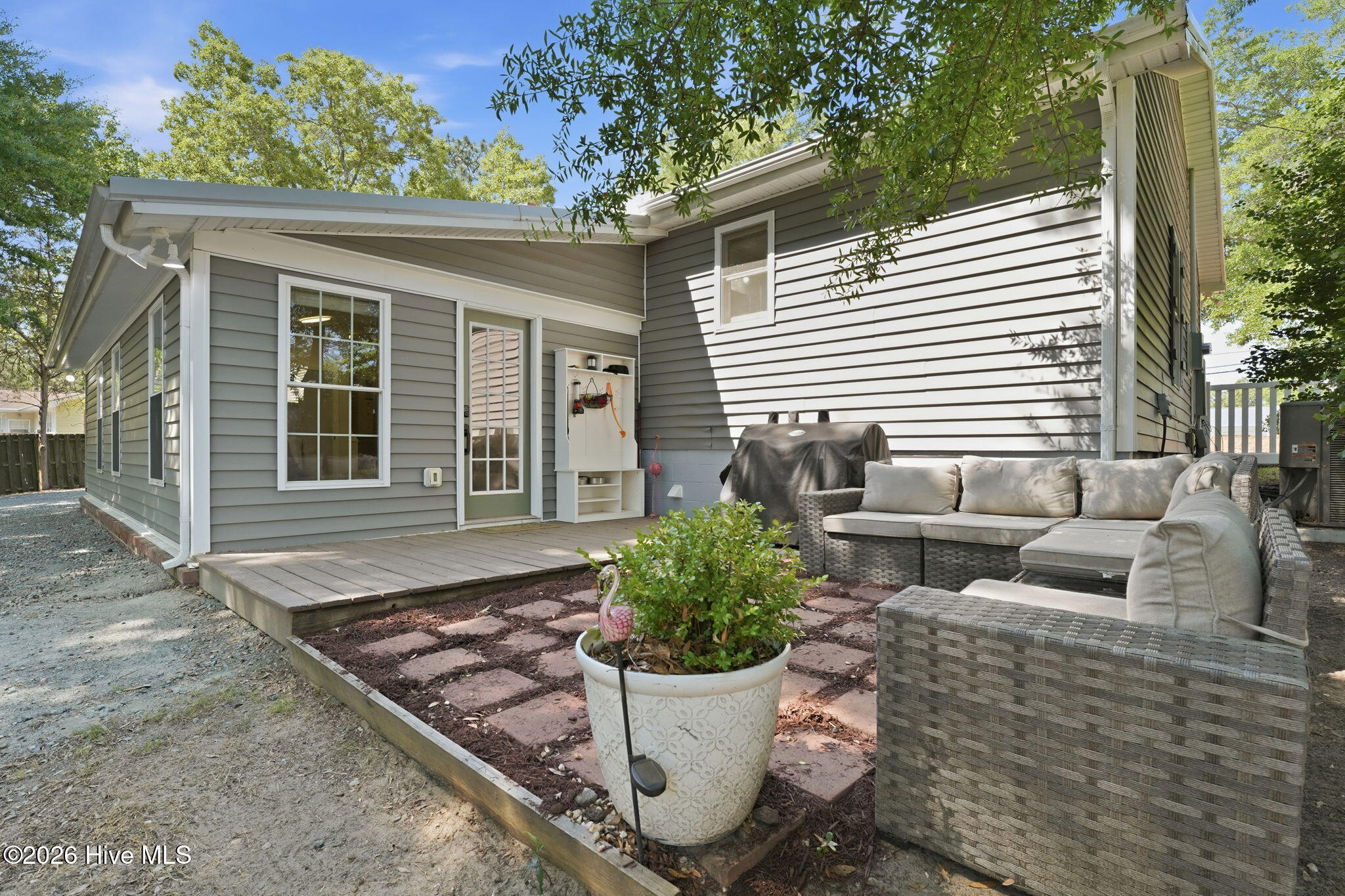 1425 Central Drive Property Photo 48