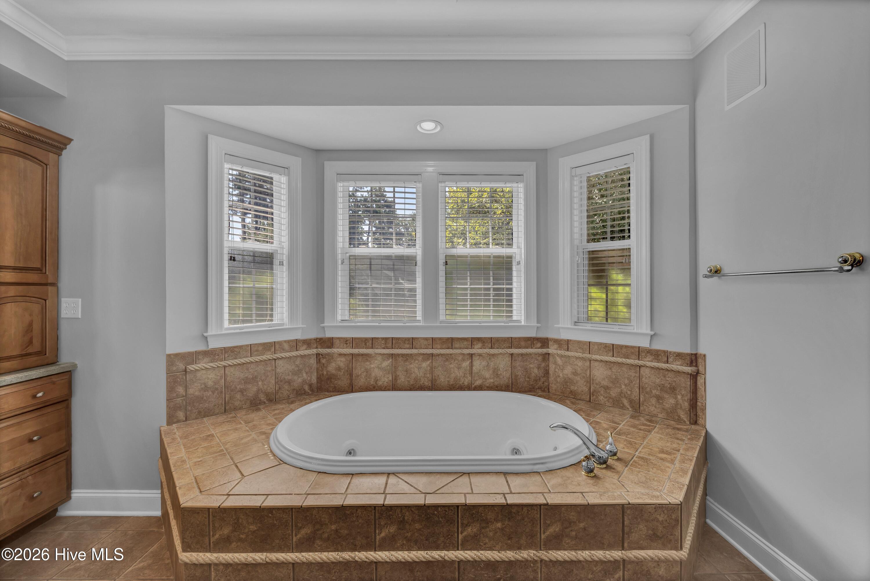 5634 Chelon Avenue Property Photo 25