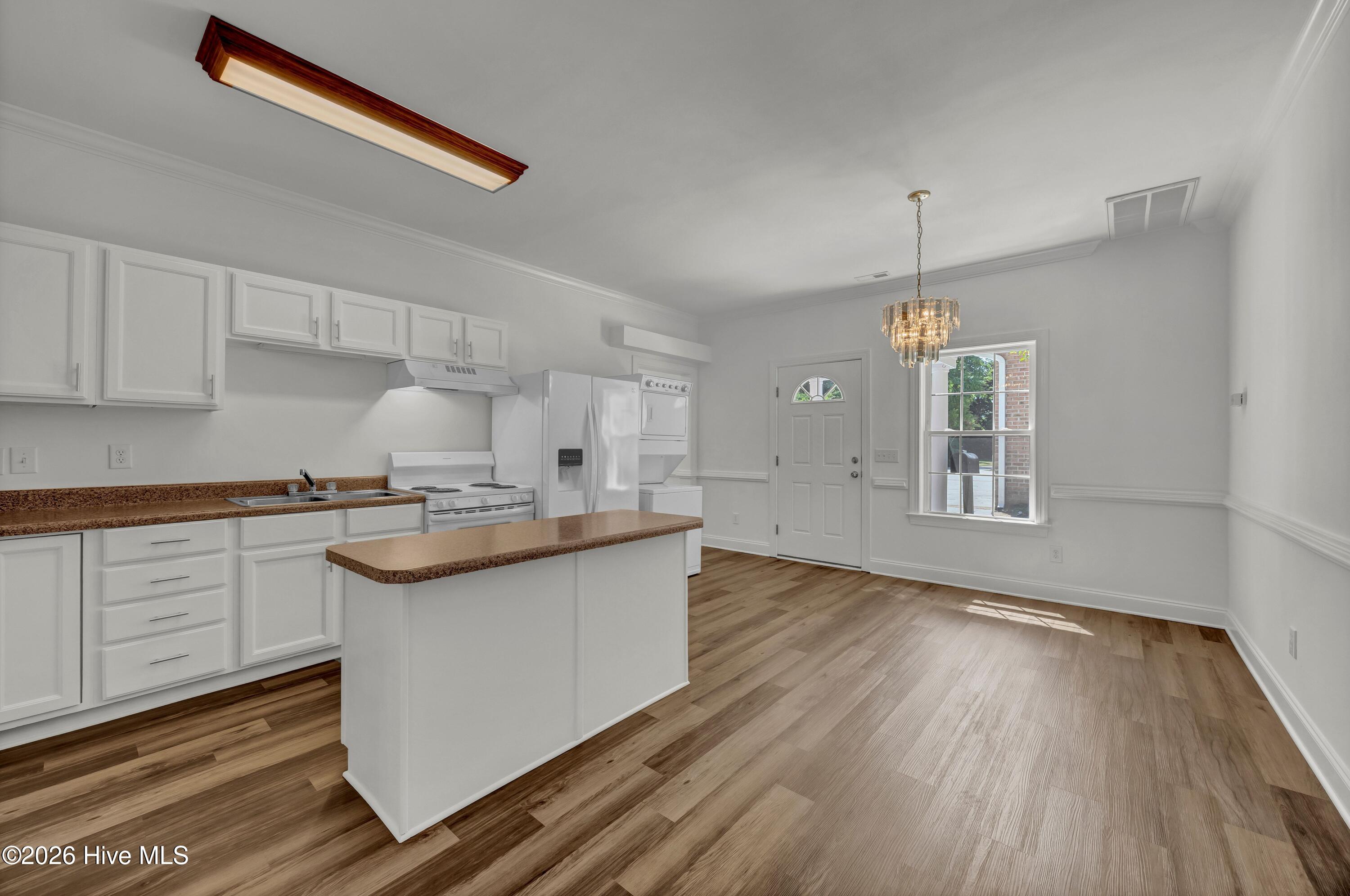 5634 Chelon Avenue Property Photo 62