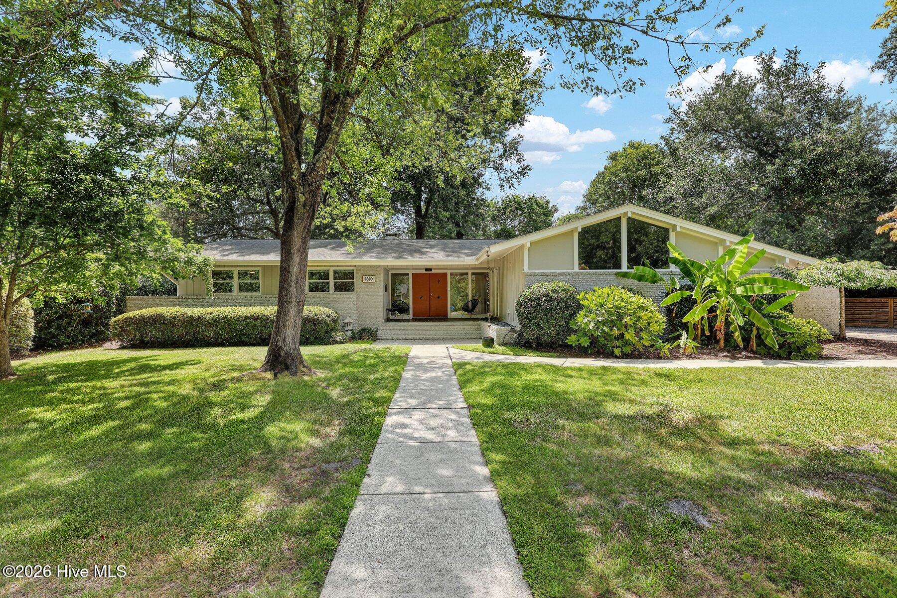 1810 Hawthorne Road Property Photo 1