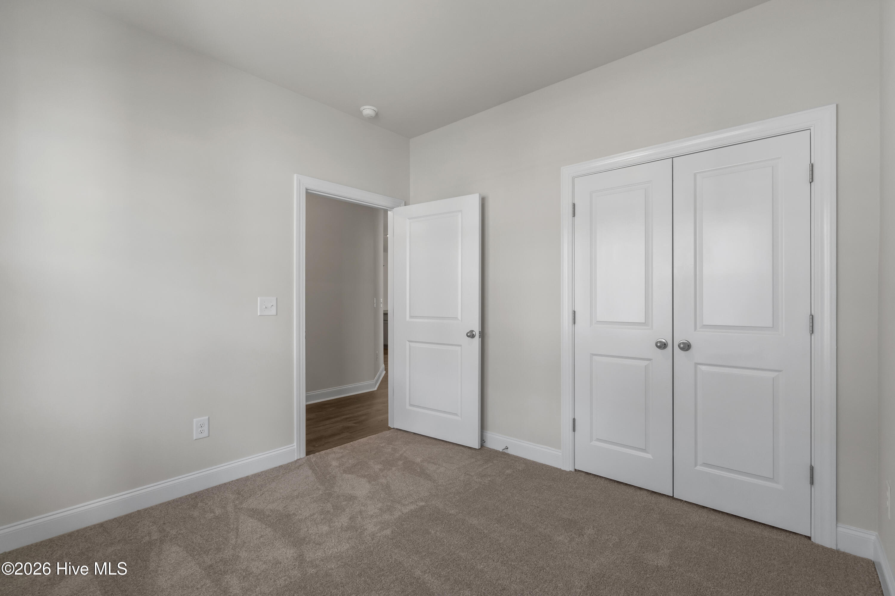 1099 Rosefield Way Property Photo 20