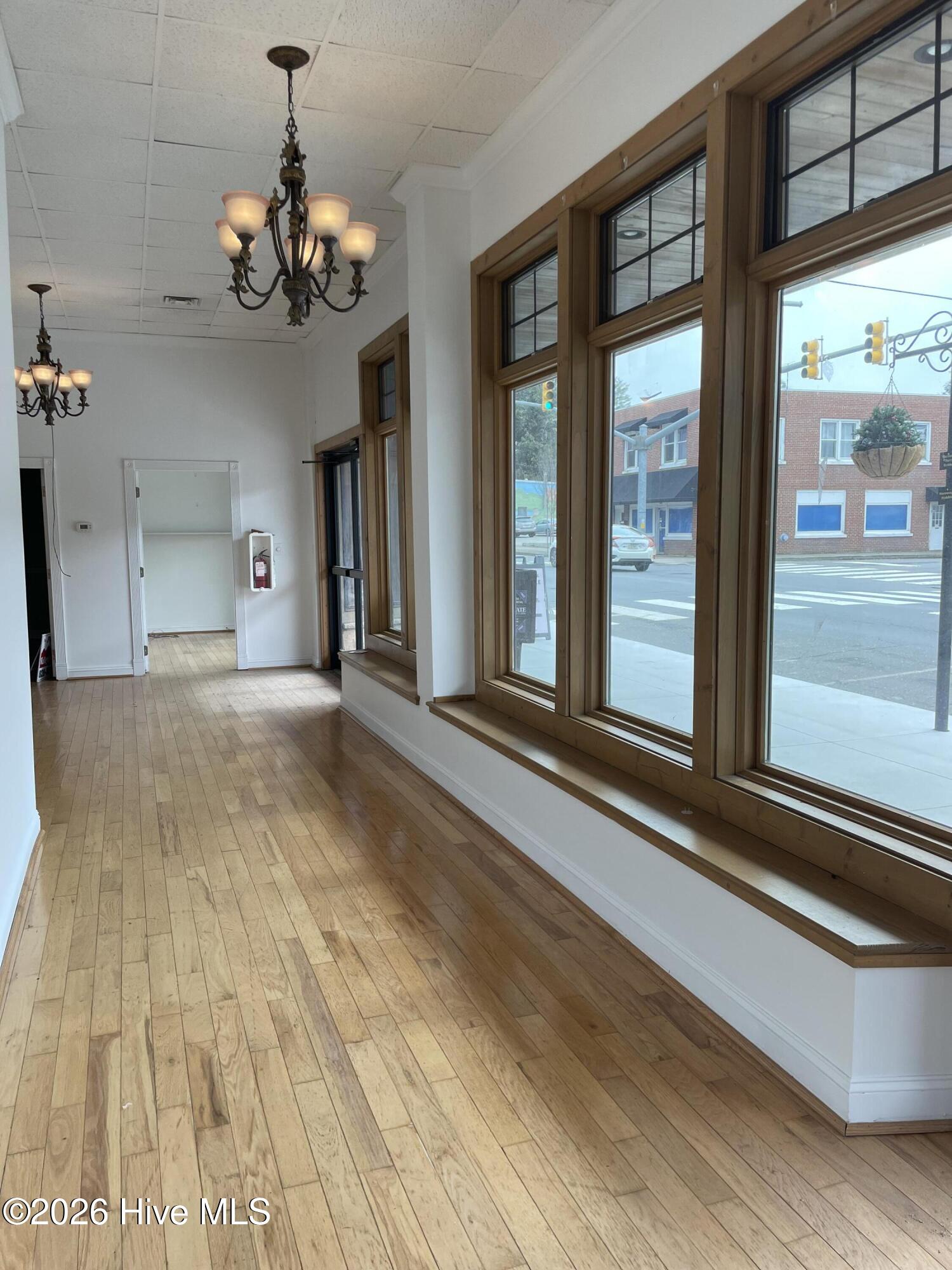 995 Main Street Property Photo 2