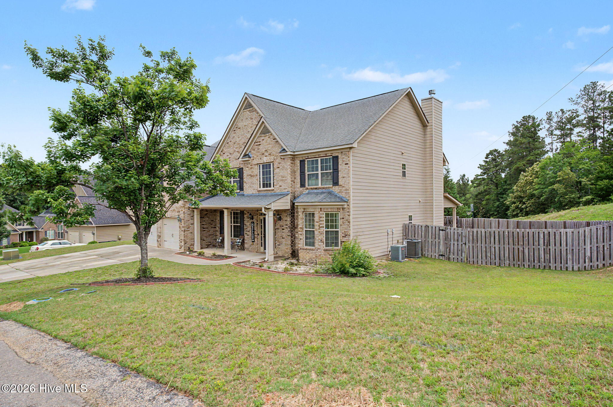274 Equinox Loop Property Photo 5