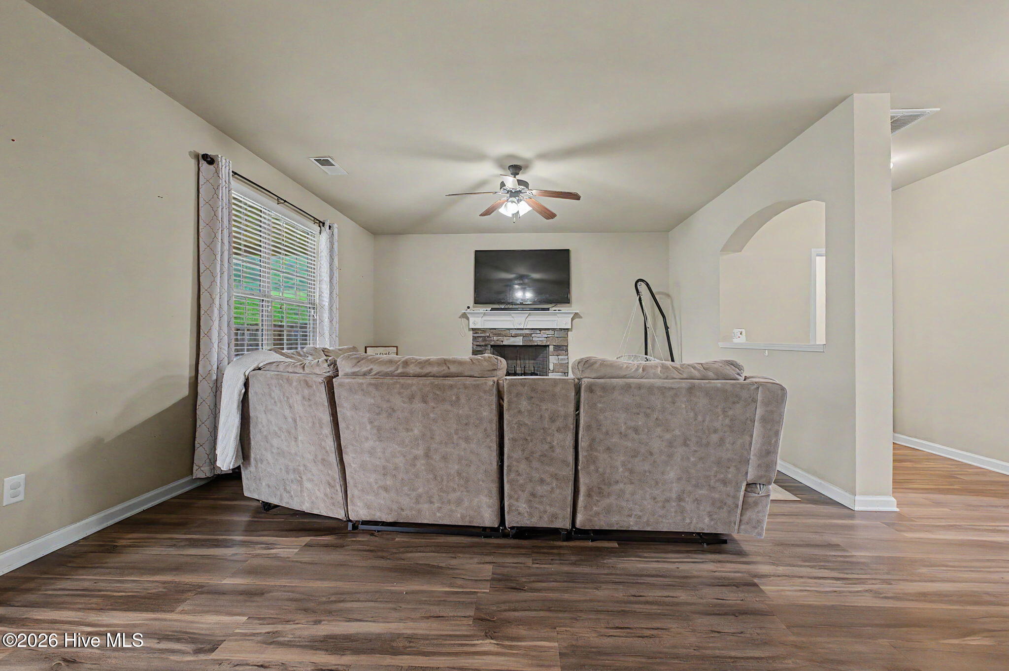 274 Equinox Loop Property Photo 18