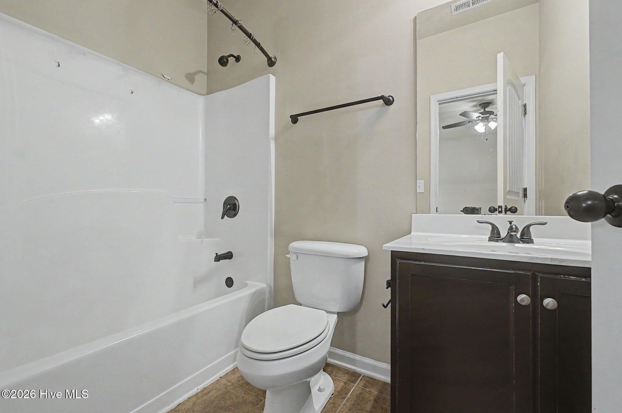 274 Equinox Loop Property Photo 26