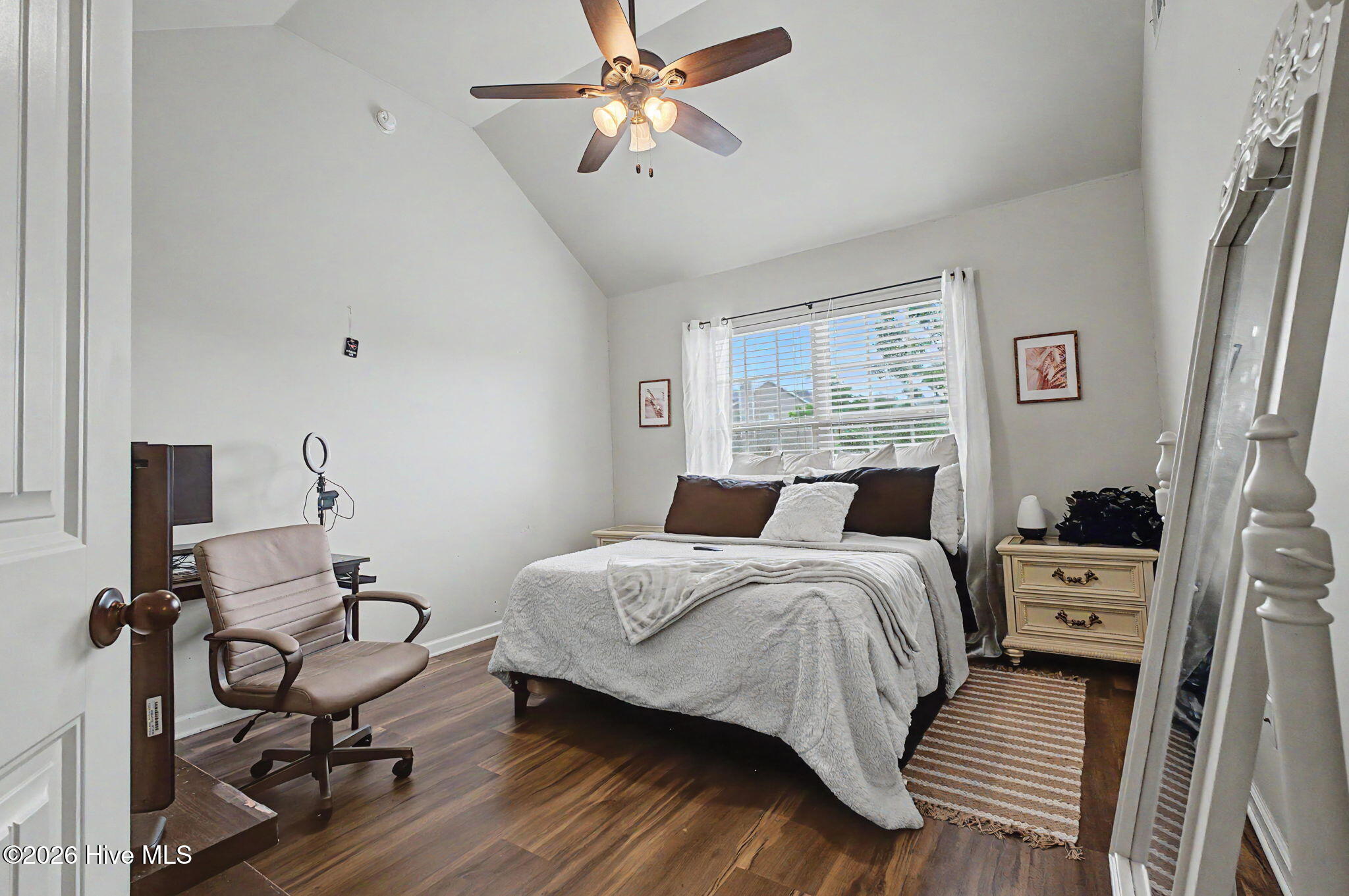 274 Equinox Loop Property Photo 28